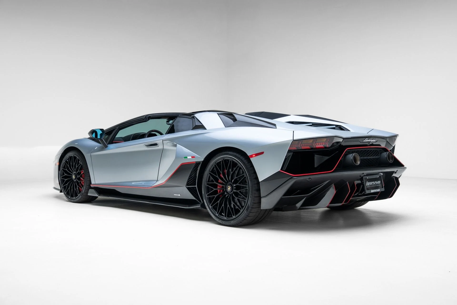 mph036_3351905406_Used_2022_Lamborghini_Aventador_LP_780_4_Ultimae_1773941159_64d5e88e82