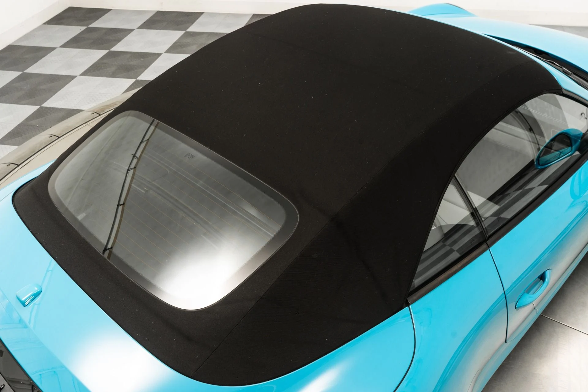 mph036_336476810_Used_2017_Porsche_911_Carrera_Cabriolet_1757434359_ddfaa97e16