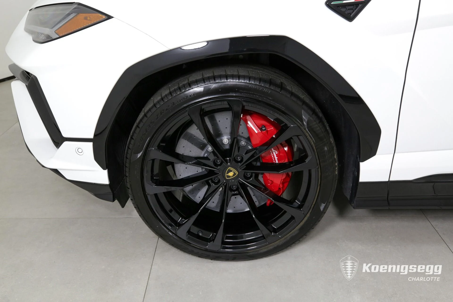 mph036_3384999130_Used_2023_LAMBORGHINI_URUS_S_PEARL_CAPSULE_1720196278_c8aaf31c0b