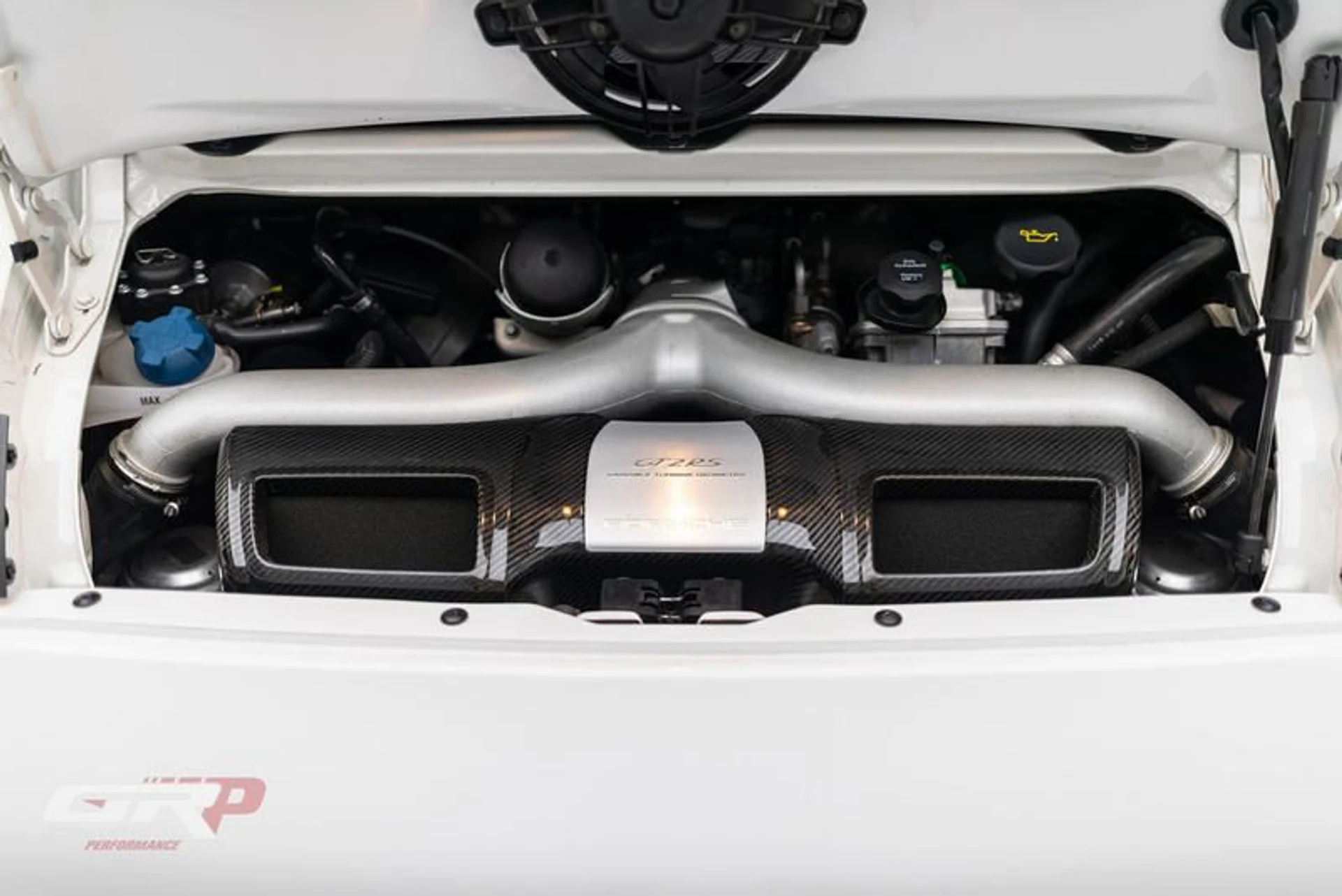 mph036_3392181782_8_C6_ACDDF_E9_D7_4871_BDB_9_8_F0_E32170_D54_1577947c55