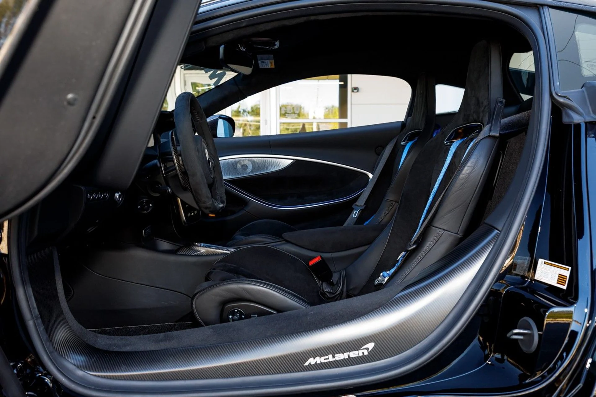 mph036_3393925546_396_p37_l_f688446d31