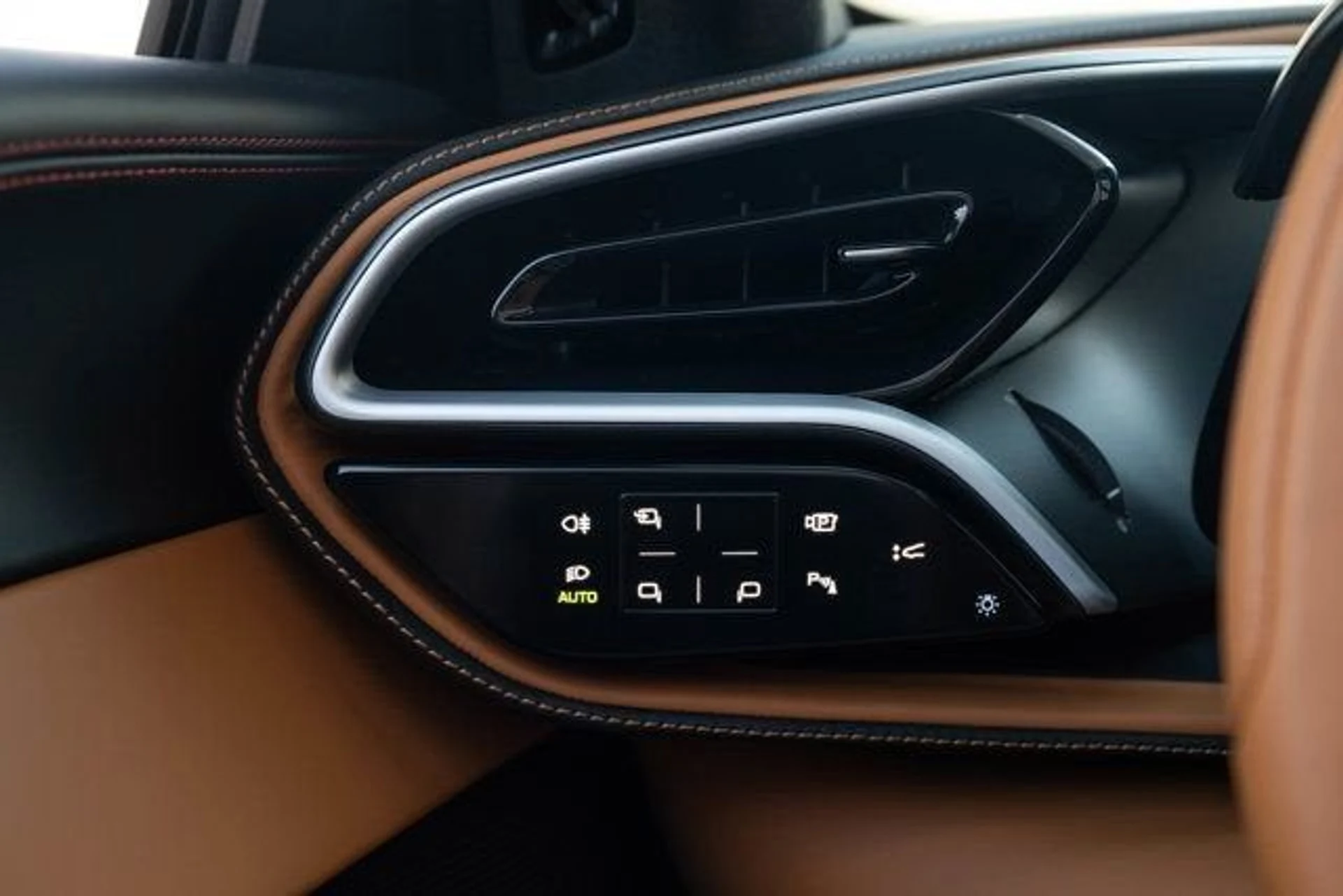 mph036_3395807245_5a6e7205c21f431db4adf15239df37fc_19217baa2b