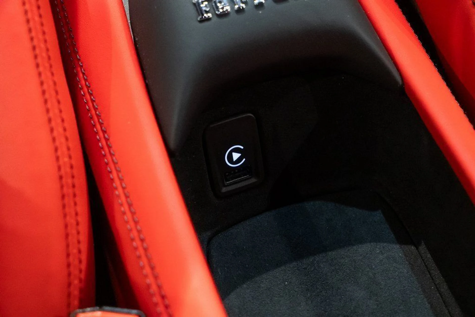 mph036_340199295_7cfc1e1ccddb35ef150140200a0f1767_8ad38f880d