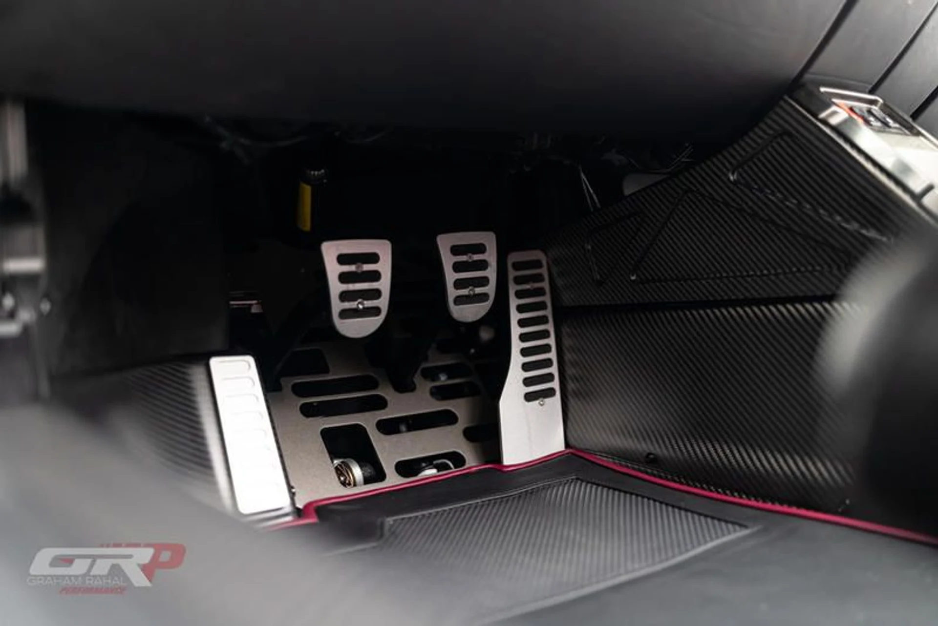 mph036_3406691846_3_DA_25_B51_25_B9_49_D0_BFA_6_9592_F3819_B24_8ef39d486e