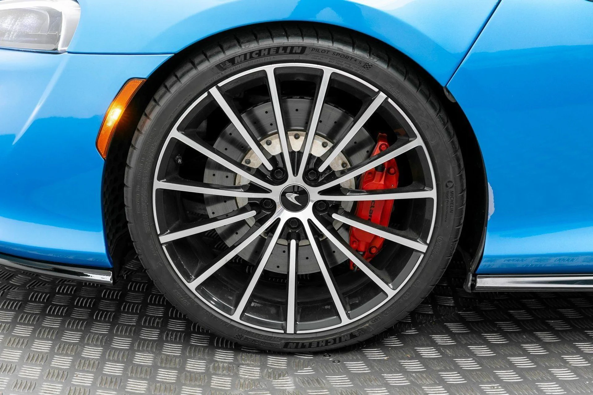 mph036_3409099248_37_3b6c66f556