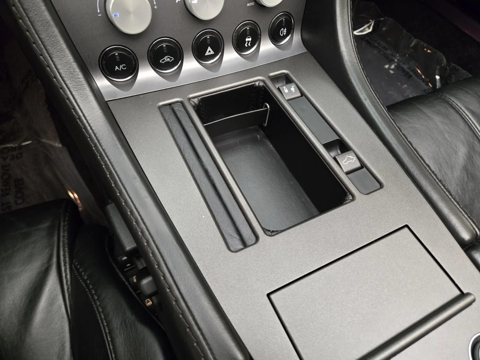 mph036_3410271922_Used_2008_Aston_Martin_V8_Vantage_1753163950_31a5f4caac