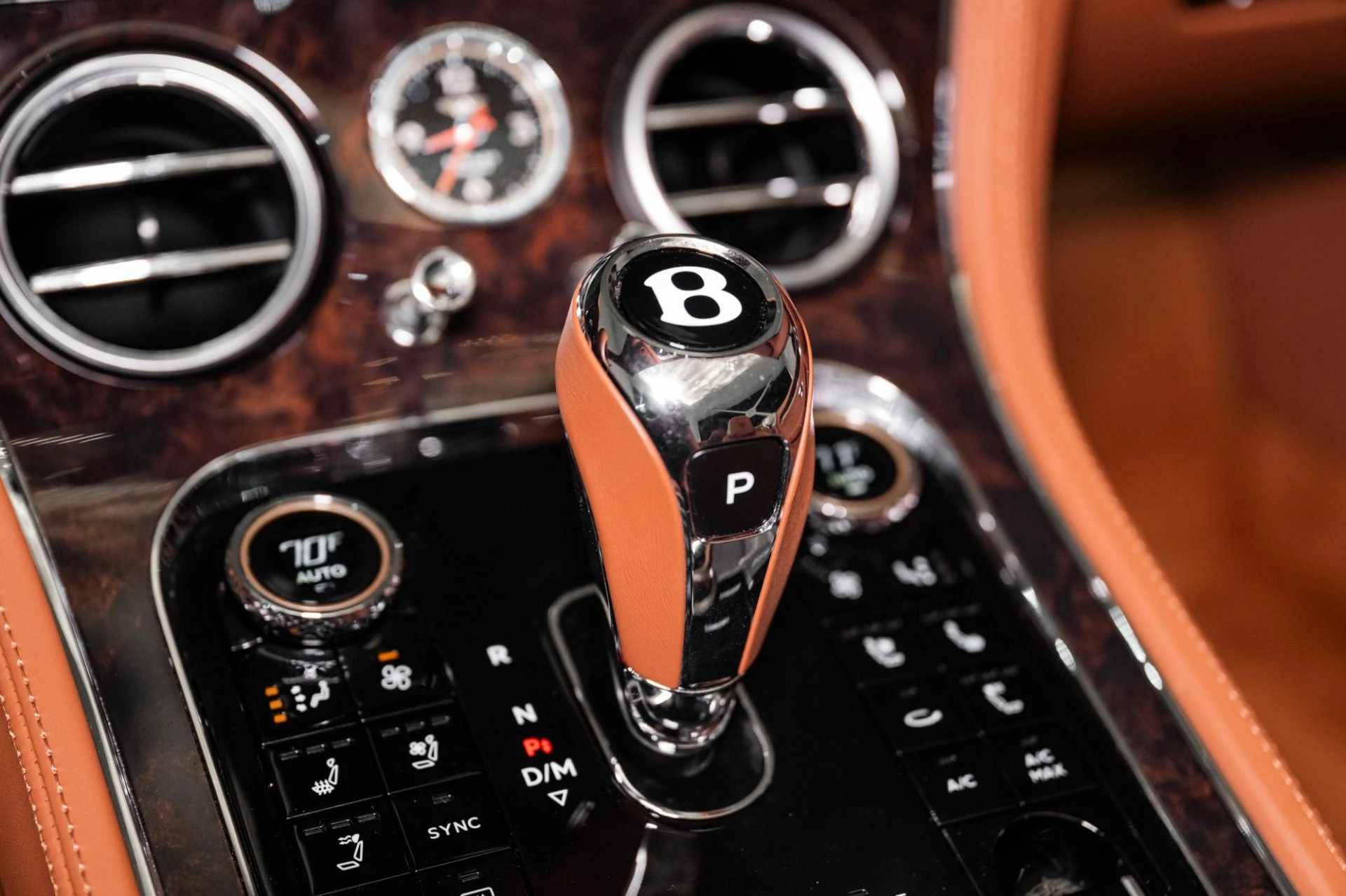 mph036_3425116706_Used_2022_Bentley_Continental_GTC_V8_1758548311_4f264b3605