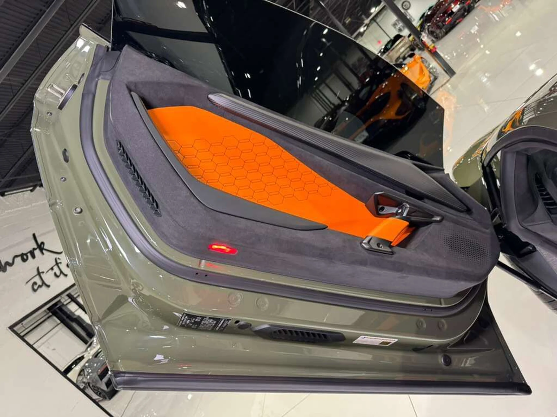 mph036_3440076374_85f4e7272764bc50d7297433e121a029_10e44bf3f0