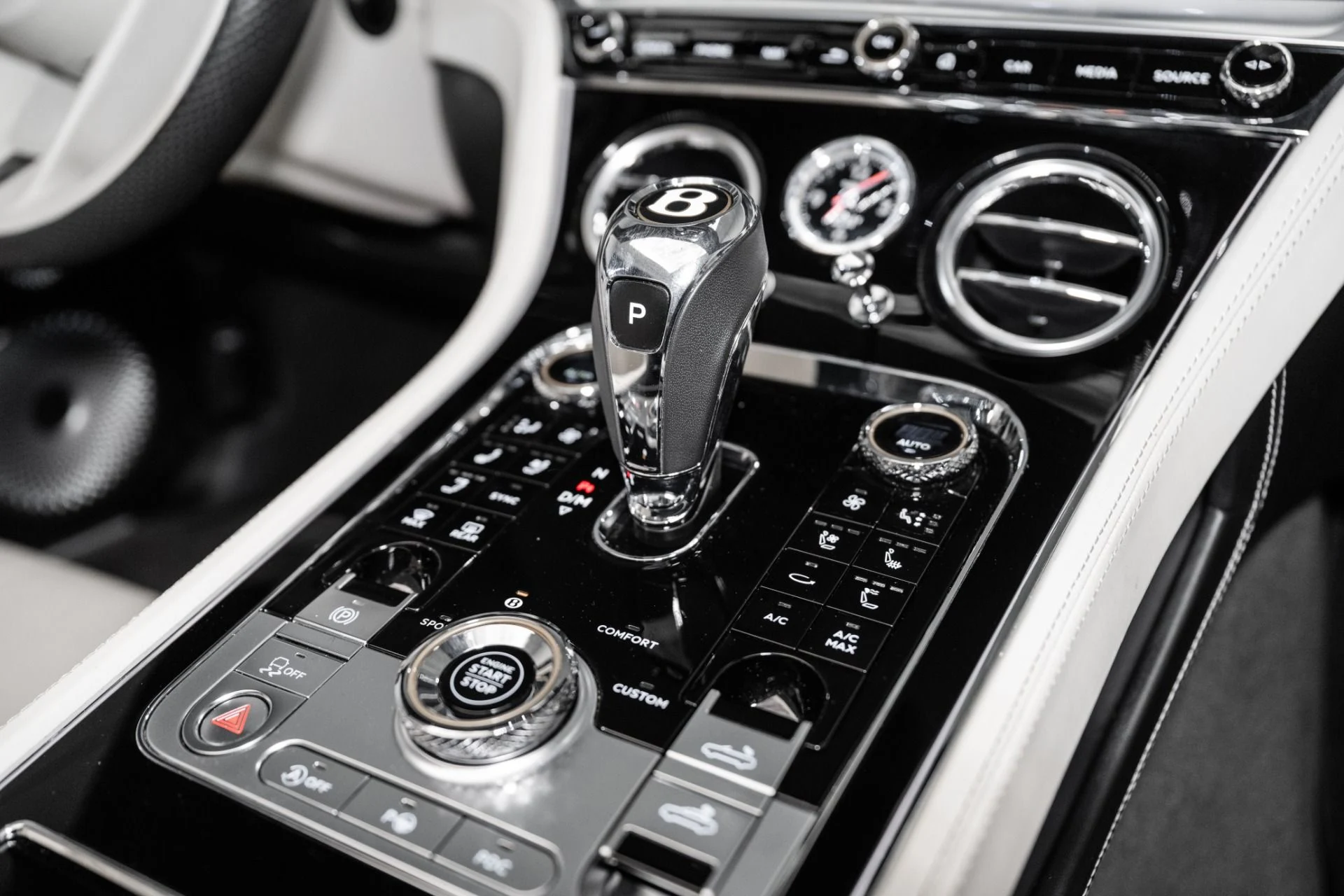 mph036_3453684141_Used_2020_Bentley_Continental_GTC_V8_1739205843_dd8011102b