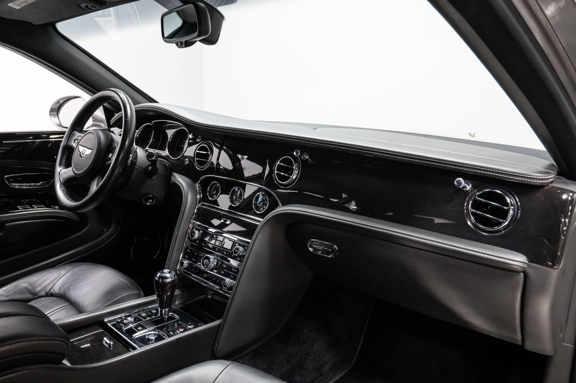 mph036_3465516096_Used_2012_Bentley_Mulsanne_1752678989_a0105694f9