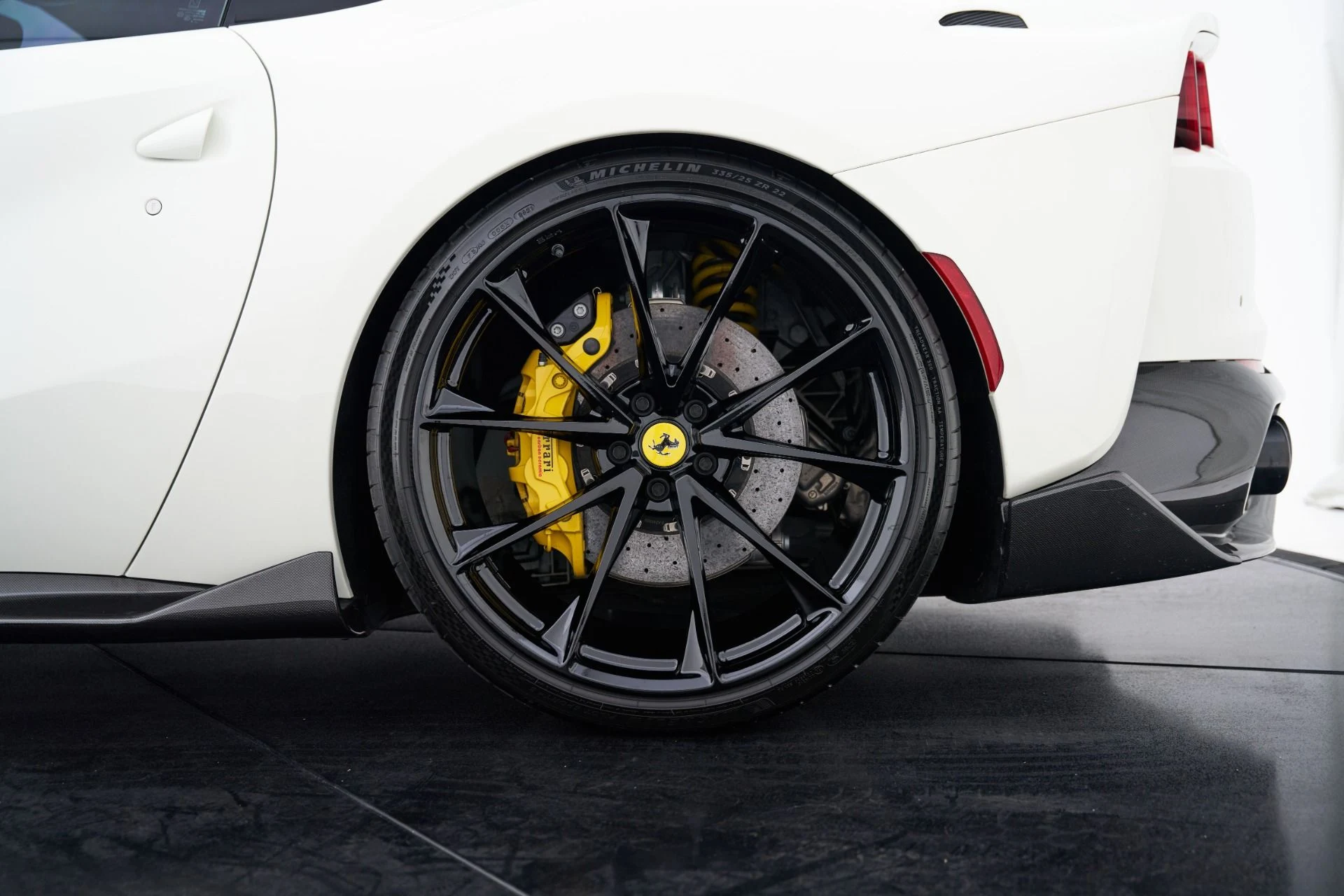 mph036_3474667299_Used_2018_Ferrari_812_Superfast_Base_1793221011_aa67844d7d