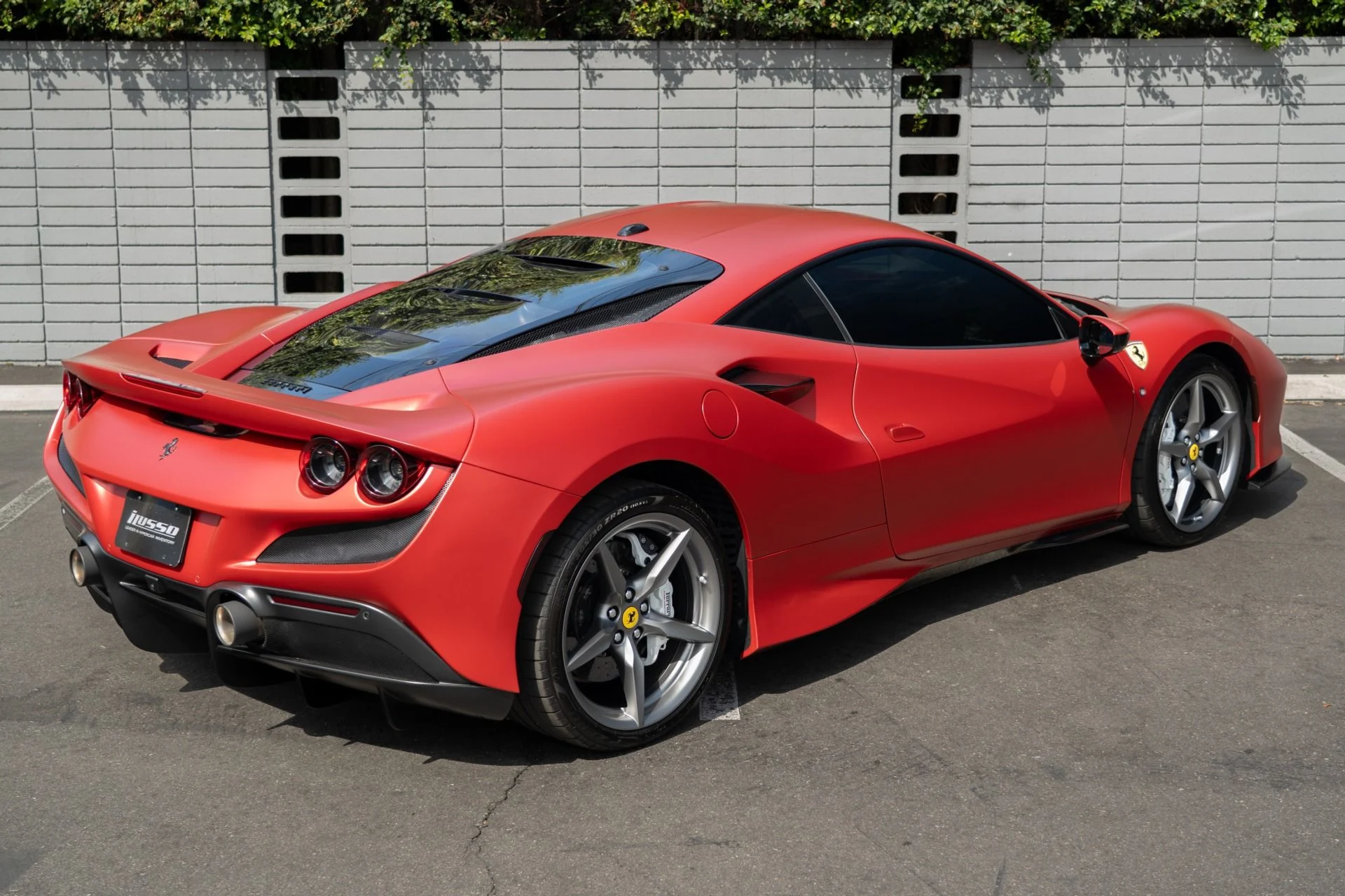 mph036_3515702087_Used_2020_Ferrari_F8_Tributo_1756838529_0b4ce657ae