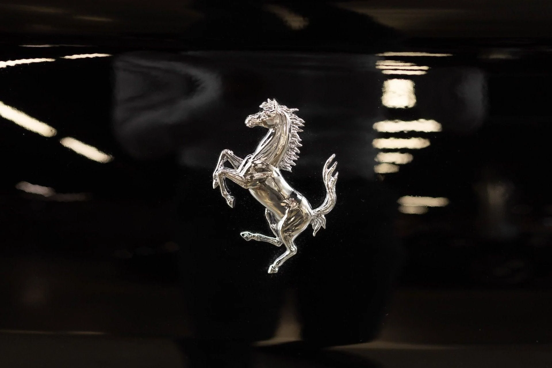 mph036_3527299433_Used_2010_Ferrari_California_1777367994_cee1d9996b