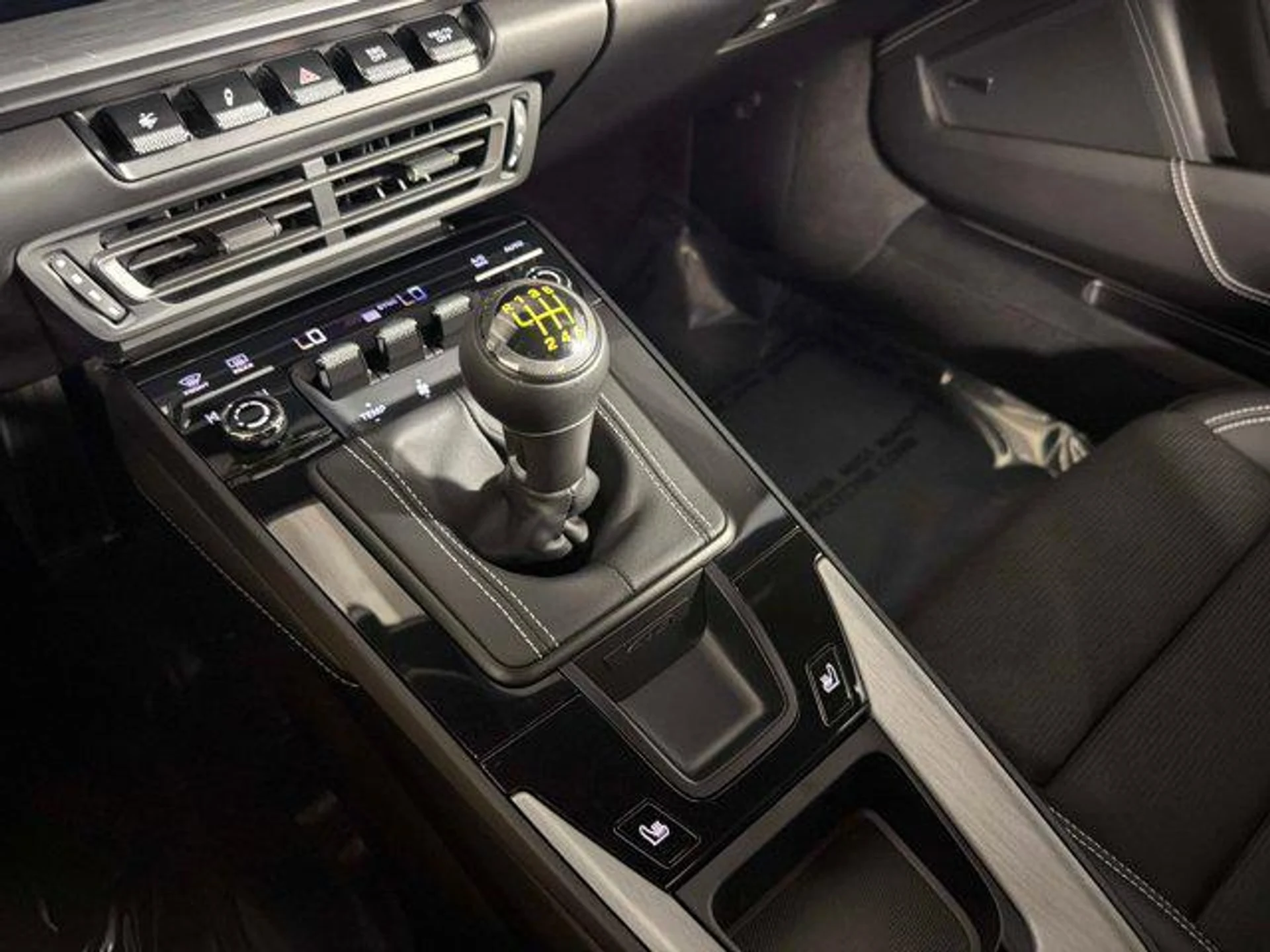 mph036_3529093139_M_Dt77_Tn5g_Uw_PG_JD_1ky_GFYU_6_k_735ac5c340