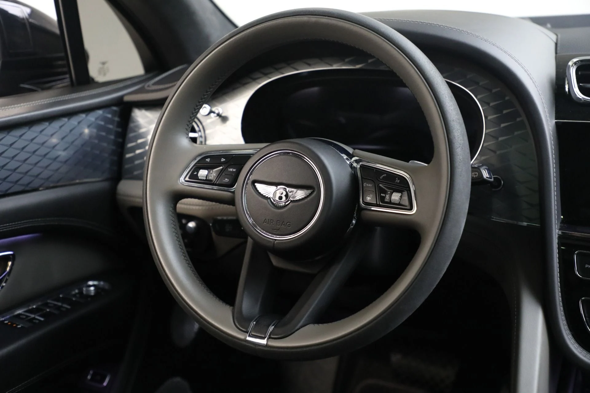 mph036_3530558719_Used_2022_Bentley_Bentayga_S_V8_6a6fc4b8fc
