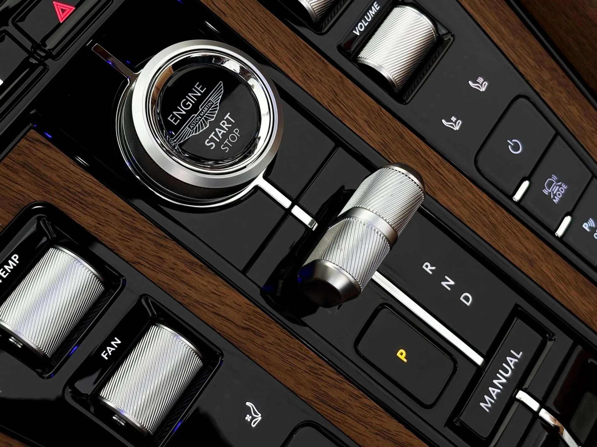 mph036_3533857860_9940344a_7de6_40b6_bb86_dba7dfcdd948_76febabfc3