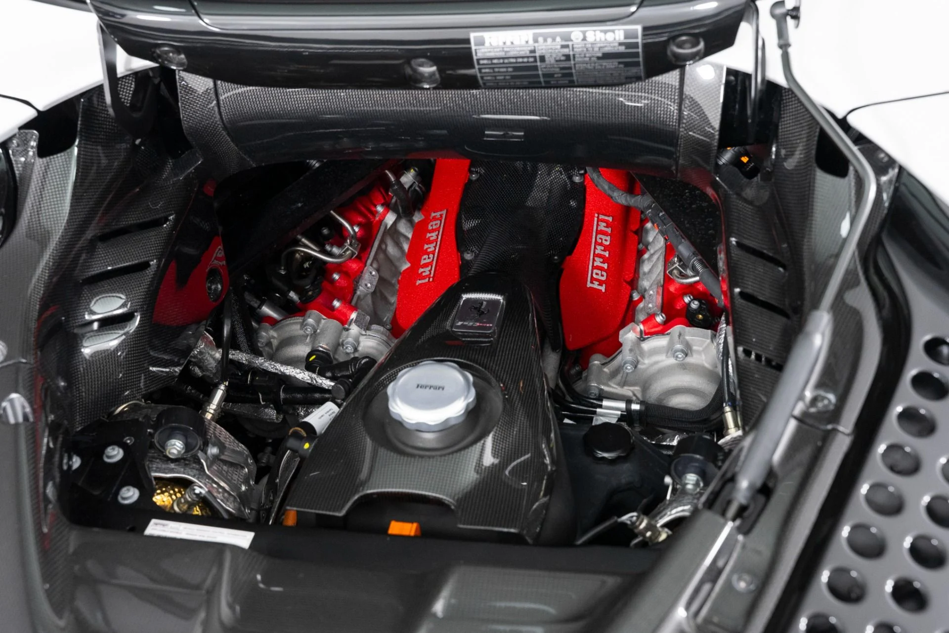 mph036_3538311534_Used_2024_Ferrari_SF_90_Spider_1753904234_3f83a8676f