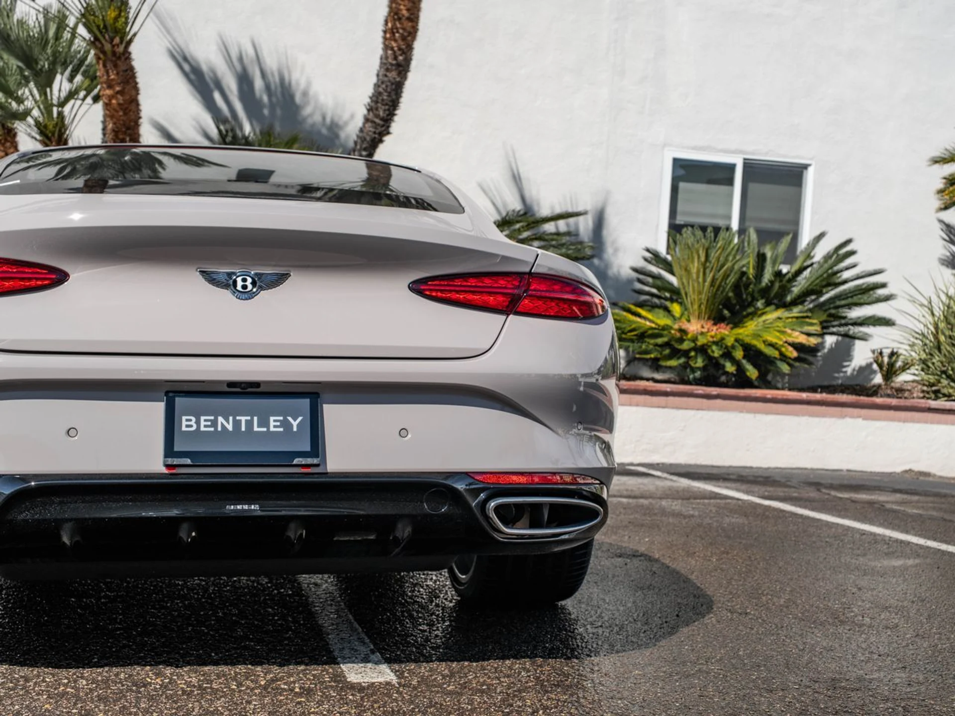 mph036_3542308408_1637aa637b894ed56bf5f4be38e4113ex_711dc9de1a