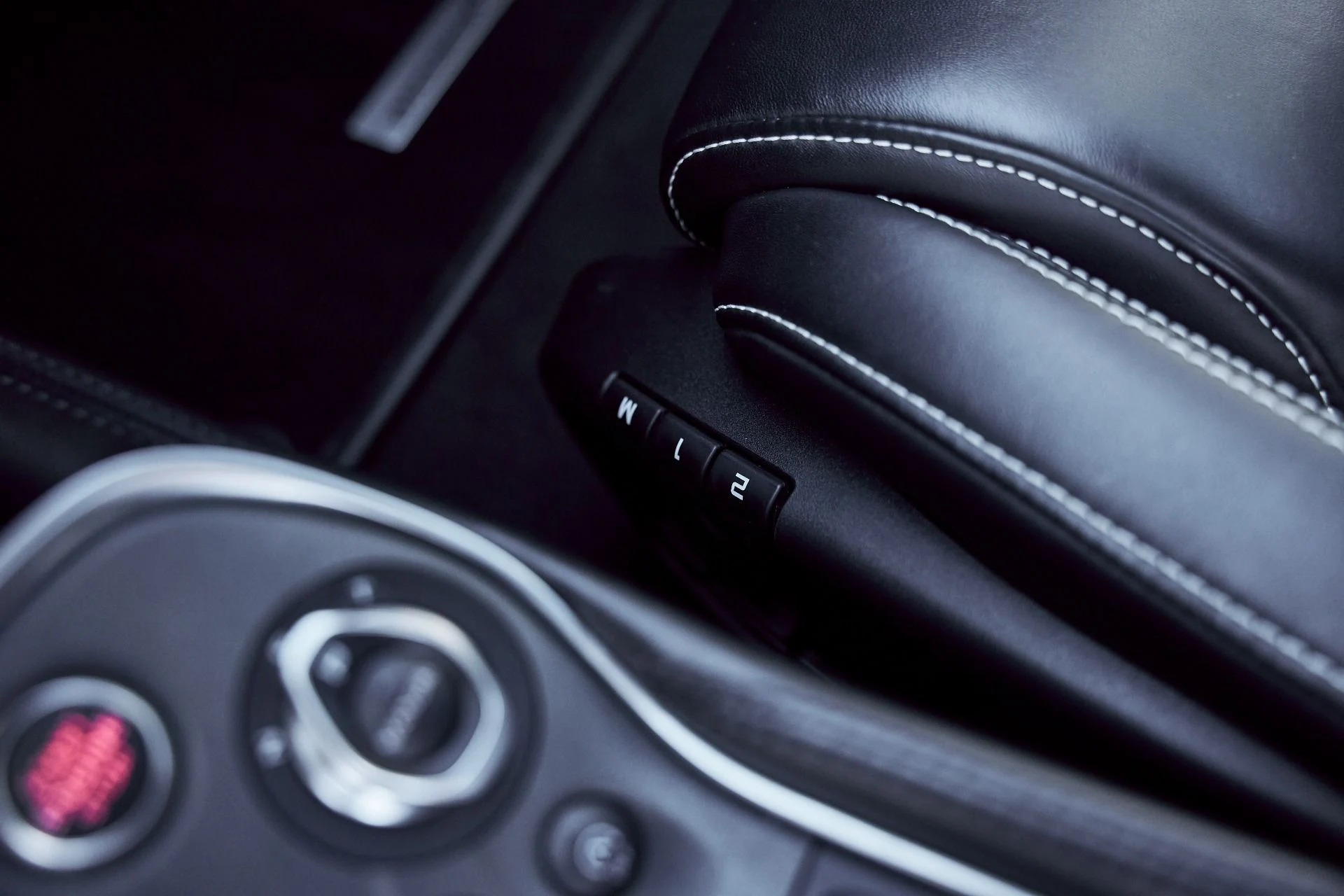 mph036_357254433_Used_2020_Mc_Laren_570_S_1768499798_c035aef3b5