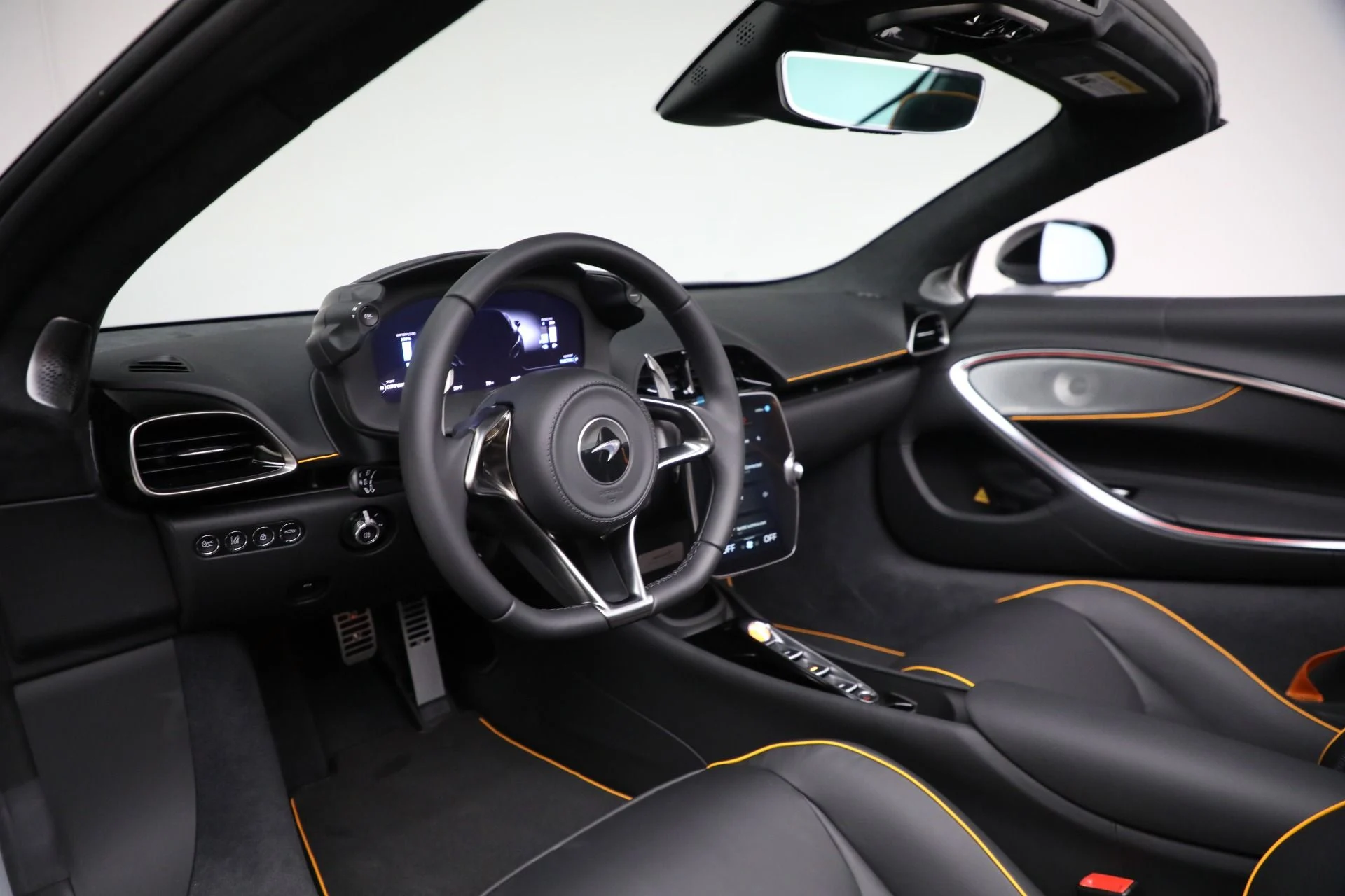 mph036_357752975_New_2025_Mc_Laren_Artura_Spider_Tech_Lux_df81e6b513