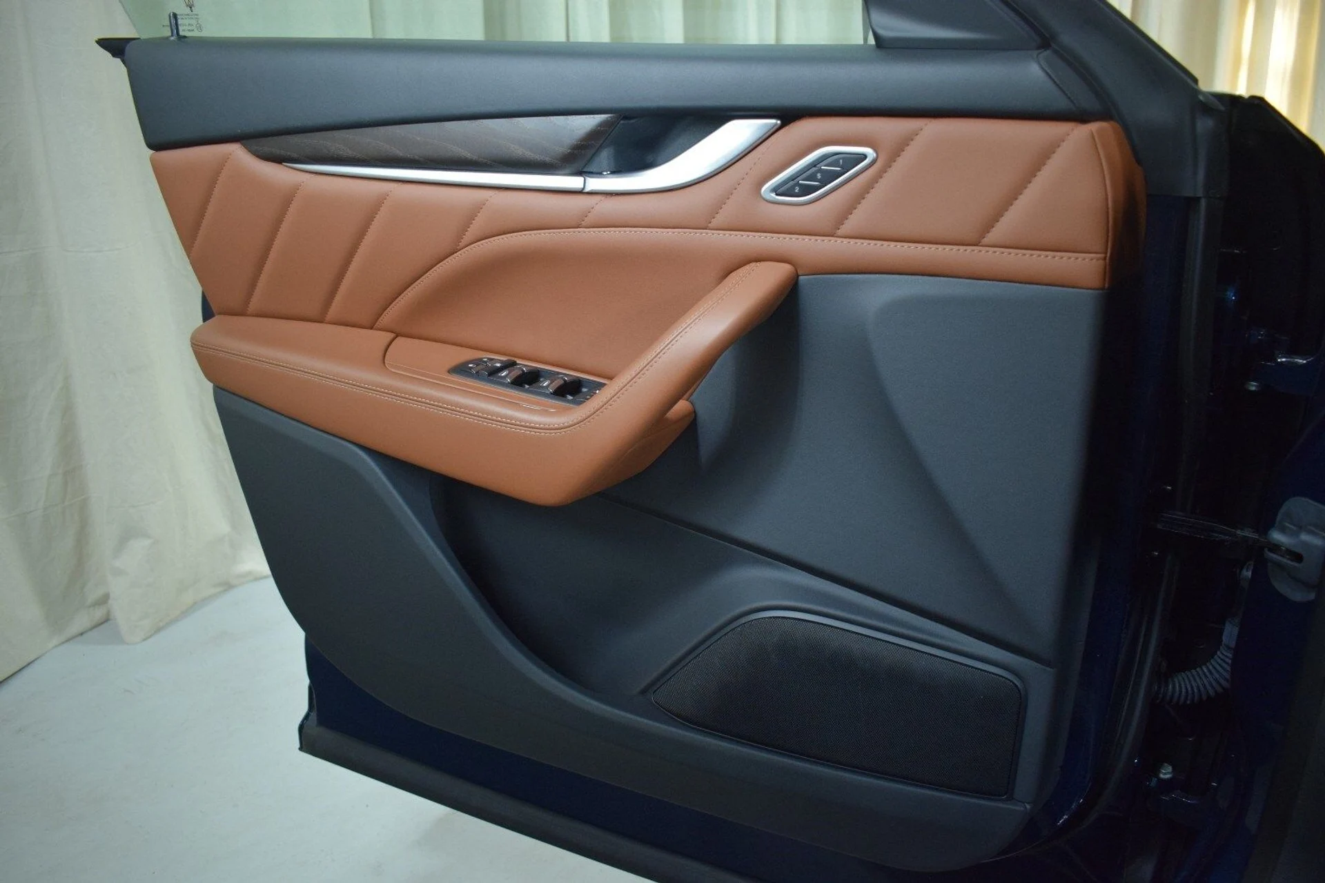 mph036_3578598250_de49b0f7534547709419d1022b082409x_9ee118c01b