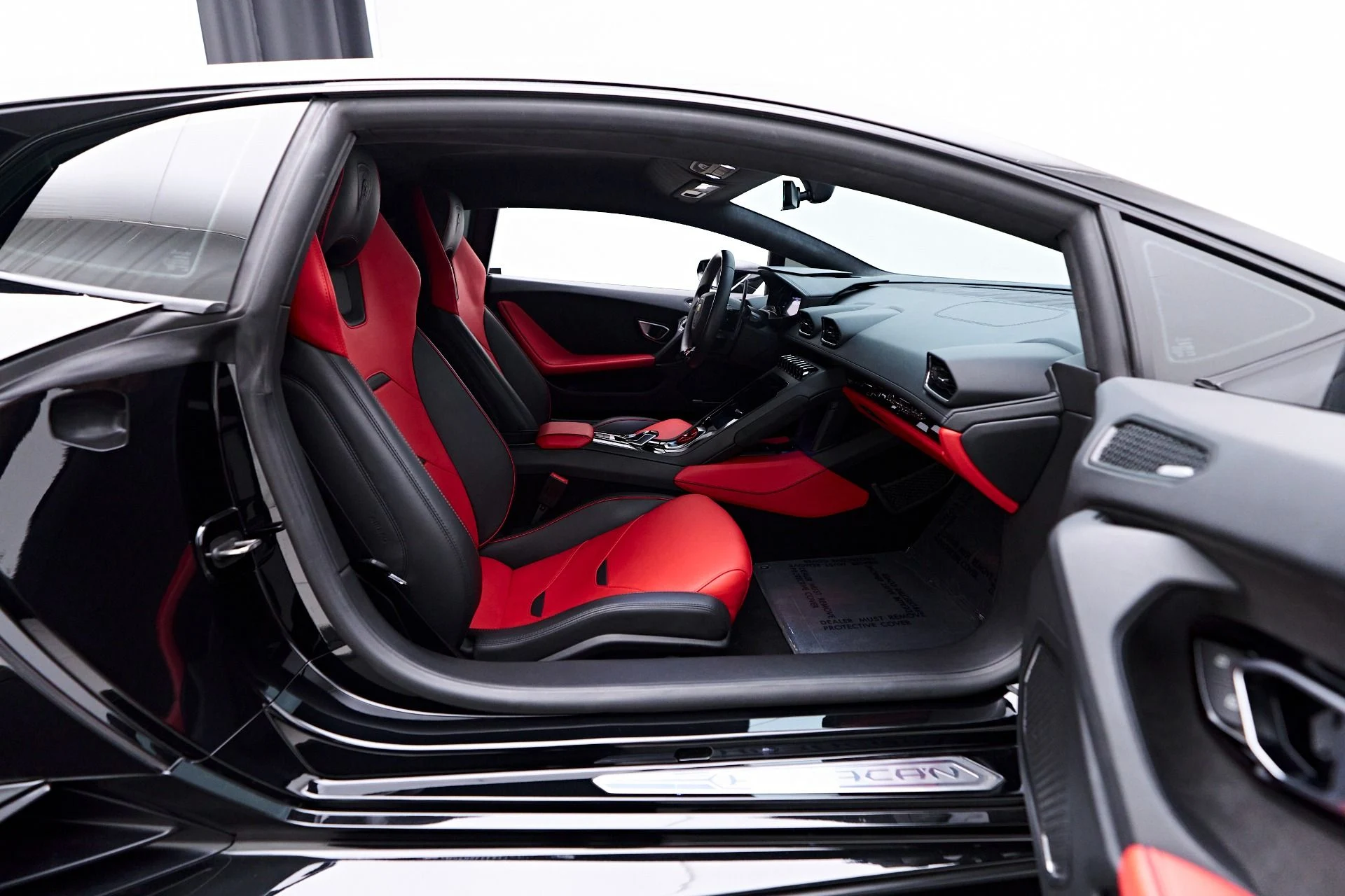 mph036_3594570949_Used_2022_Lamborghini_Huracan_EVO_Base_1752781637_ecf112fd04