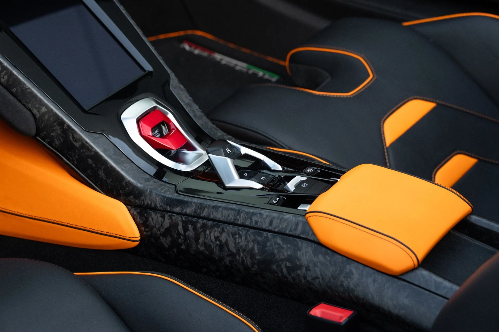 mph036_3602886080_Used_2021_Lamborghini_Huracan_EVO_Spyder_1758042504_ba7de30cd3