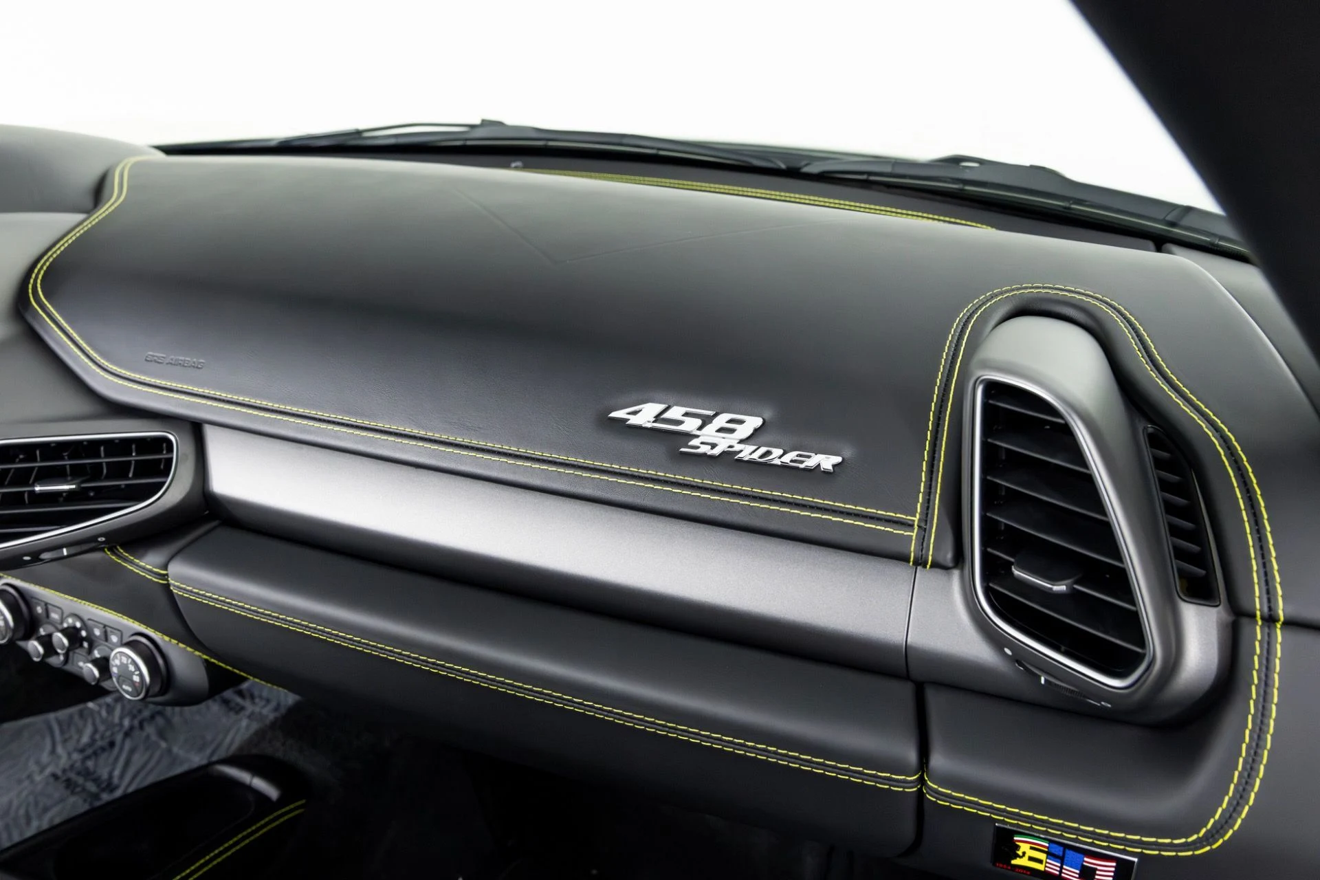 mph036_3623301587_Used_2015_Ferrari_458_Italia_1766013373_cf47e19bf2