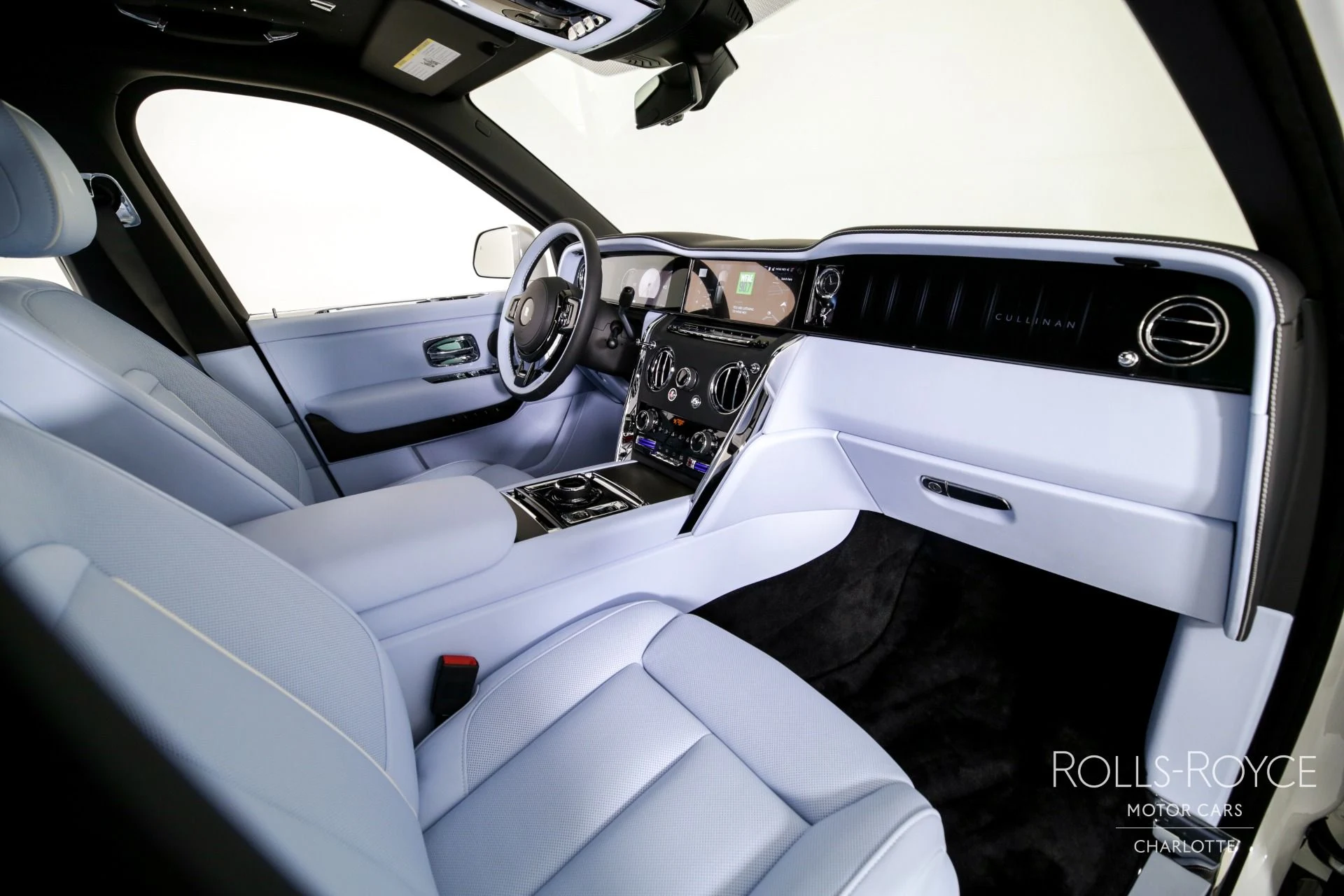 mph036_3623662811_Used_2025_Rolls_Royce_Cullinan_1732209610_f708ba9f42