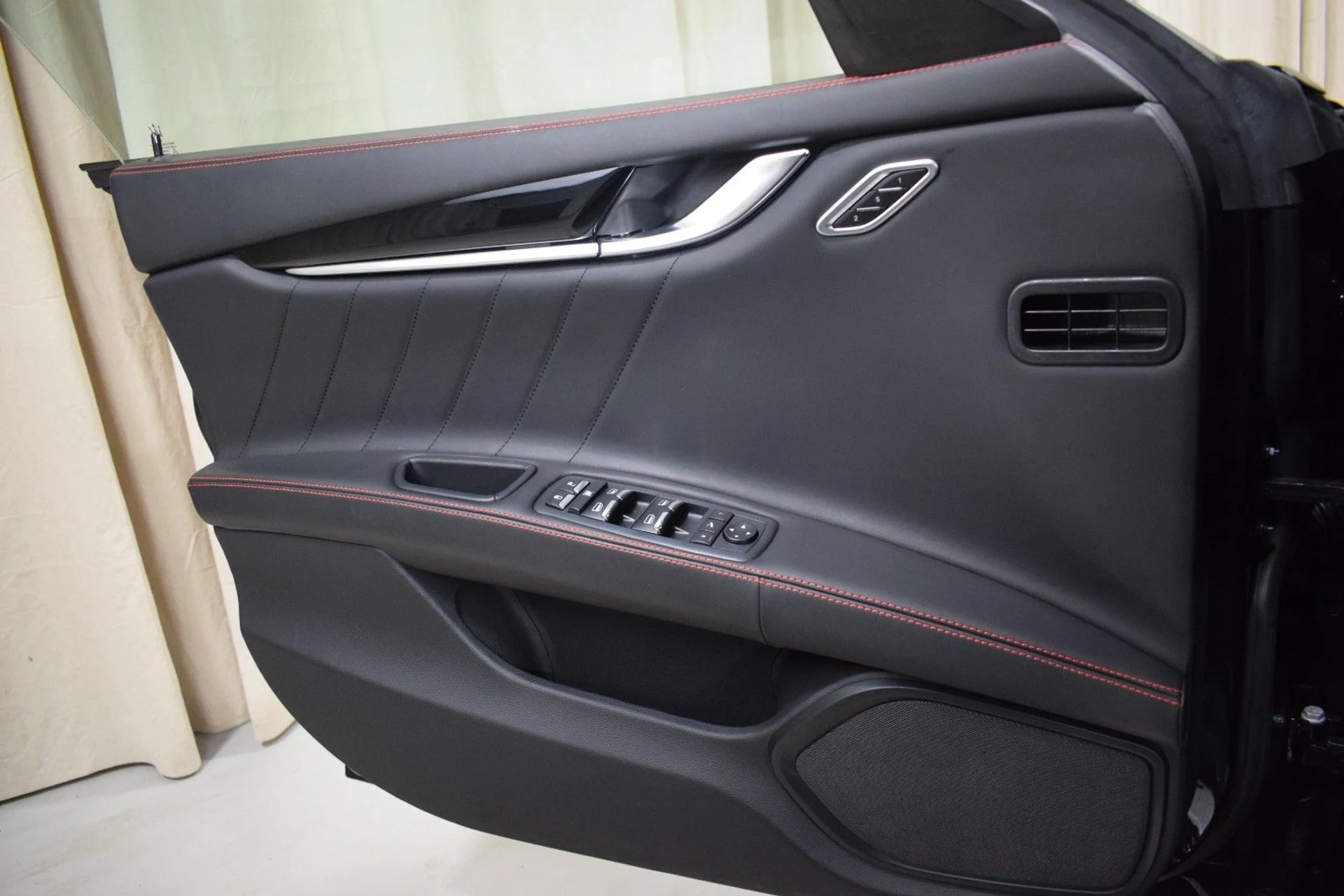 mph036_3635592451_839276821b549b3a8bb5f3d035c2b622x_5eb313b75f