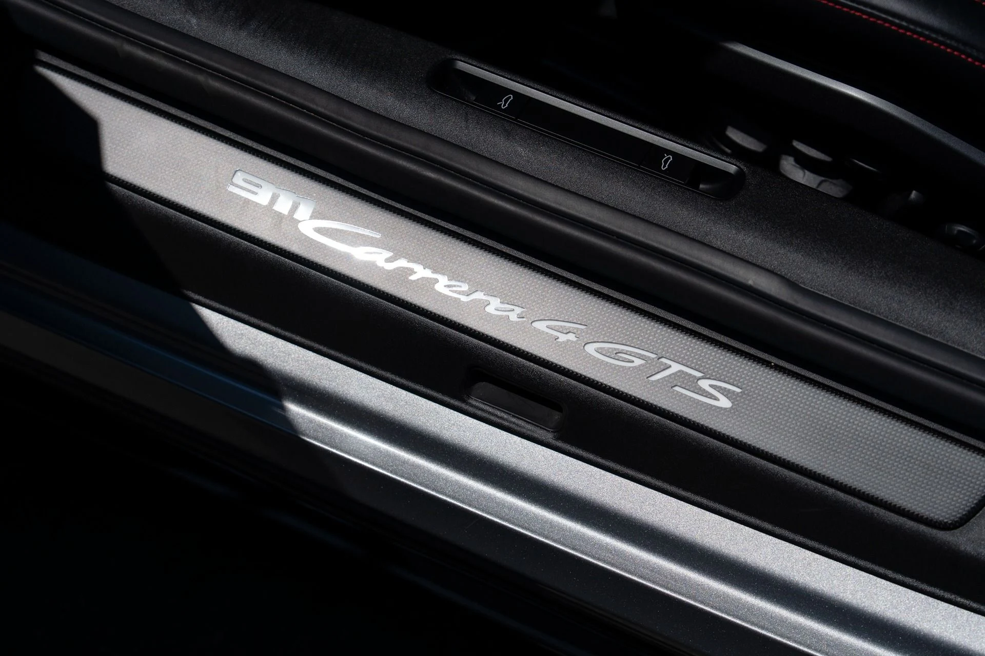 mph036_3641329602_Used_2024_Porsche_911_Carrera_4_GTS_1751587005_28a49d0ee7