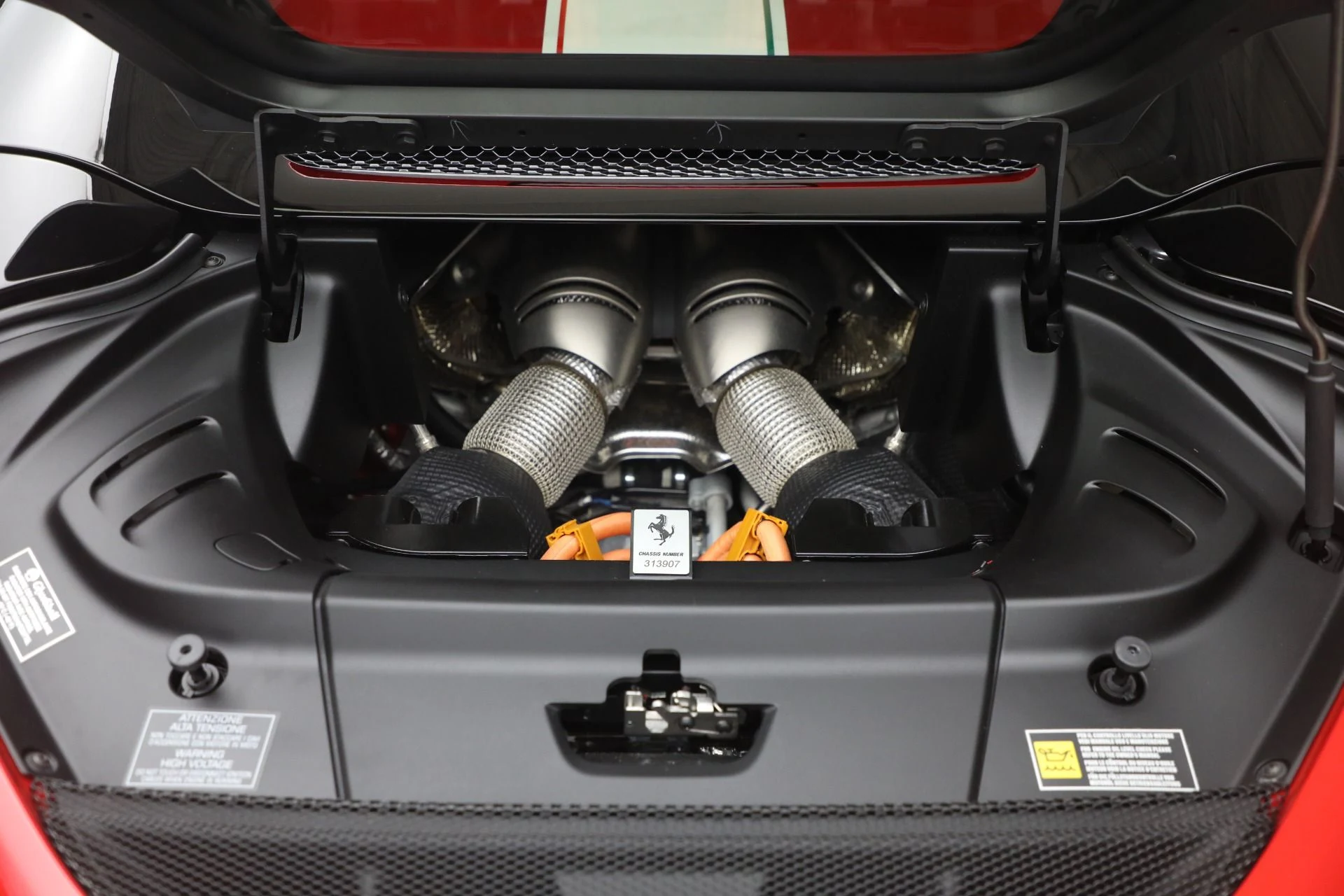 mph036_3643423865_Used_2025_Ferrari_296_GTS_1764032474_4b6b0bd120