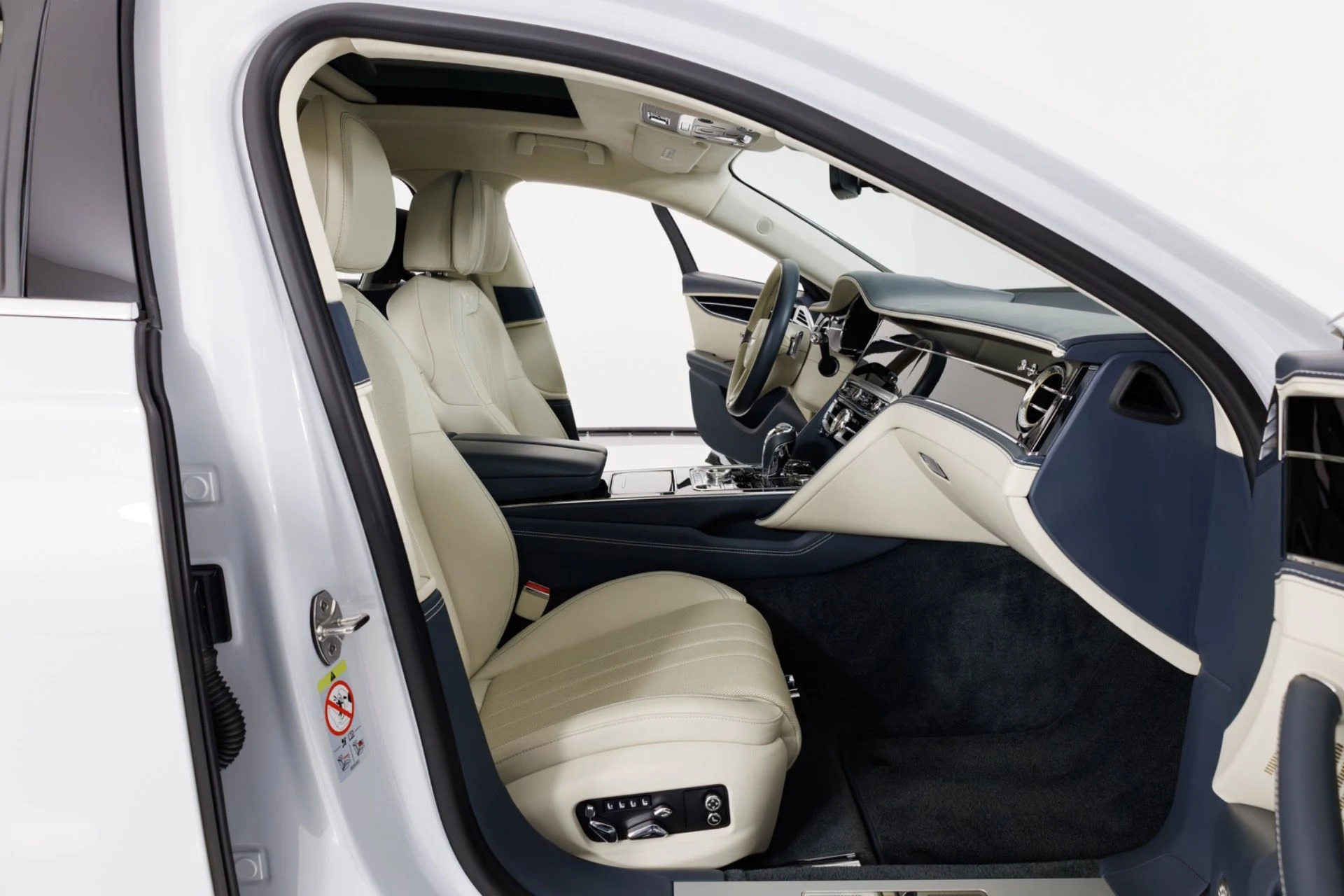 mph036_3668625941_Used_2020_Bentley_Flying_Spur_W12_1776899556_6000769309