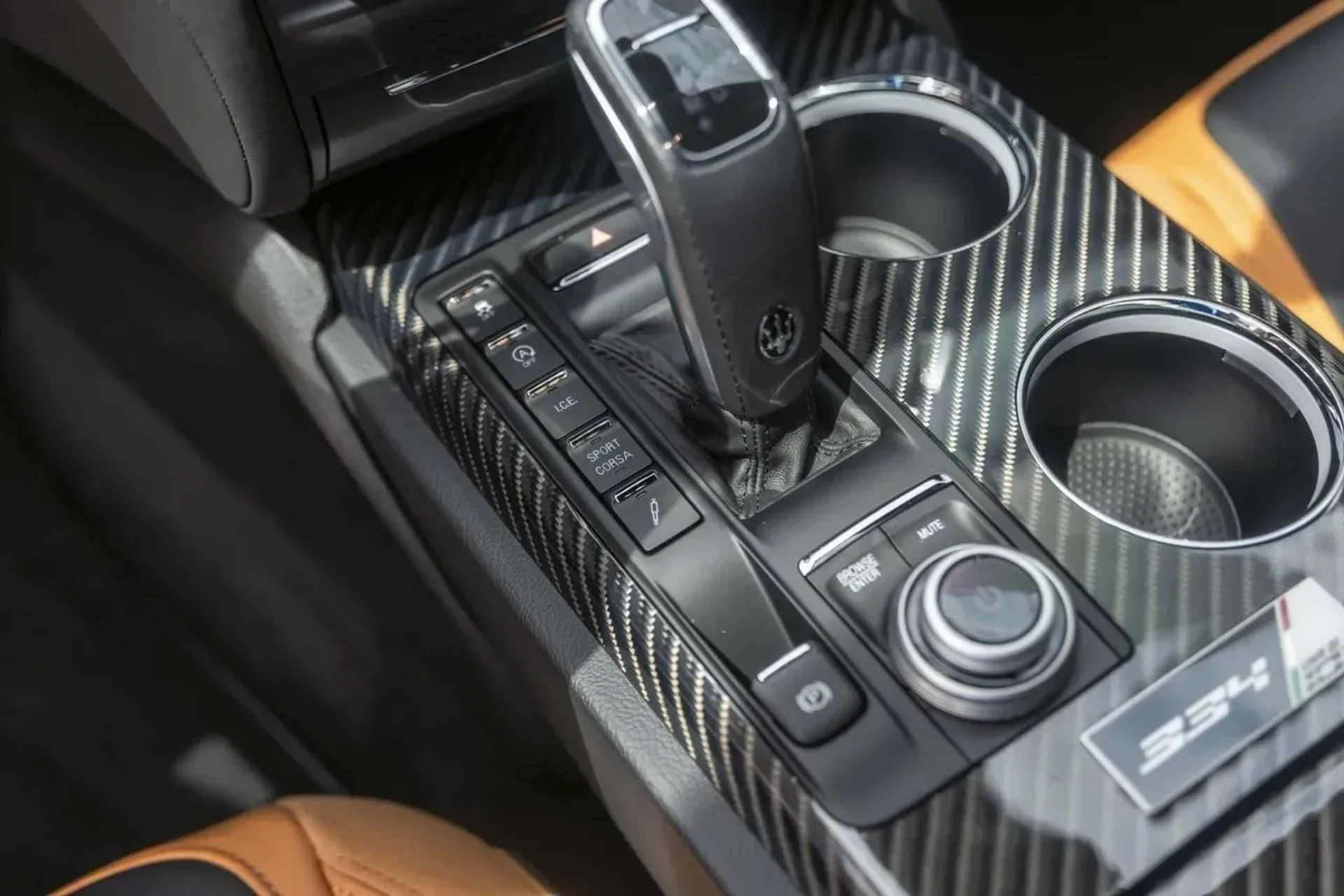 mph036_3674243937_92c816966f0e478f9b50b36fa744ed37_01a6755975