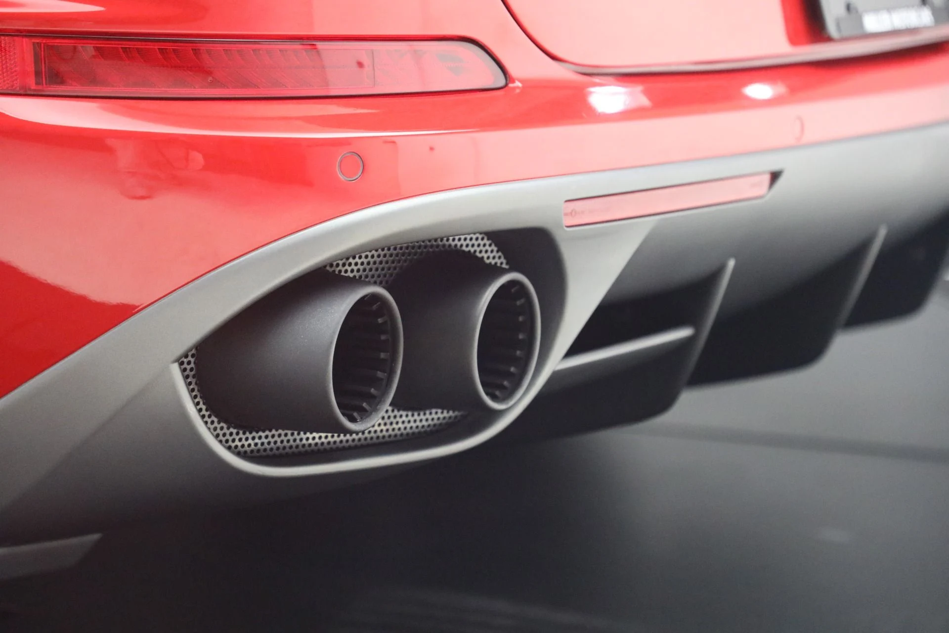 mph036_3698049325_Used_2016_Ferrari_California_T_Handling_Speciale_1775663839_700c2c0d9b