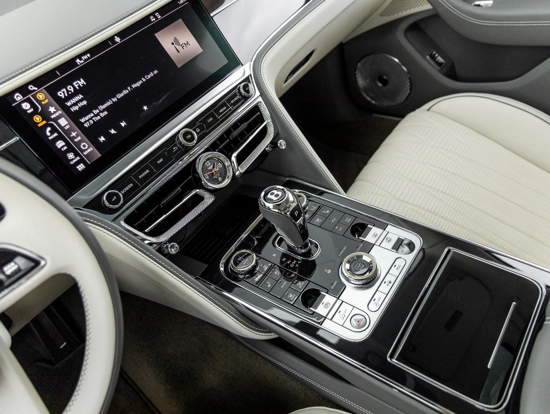 mph036_3700782487_37_8b715ce388