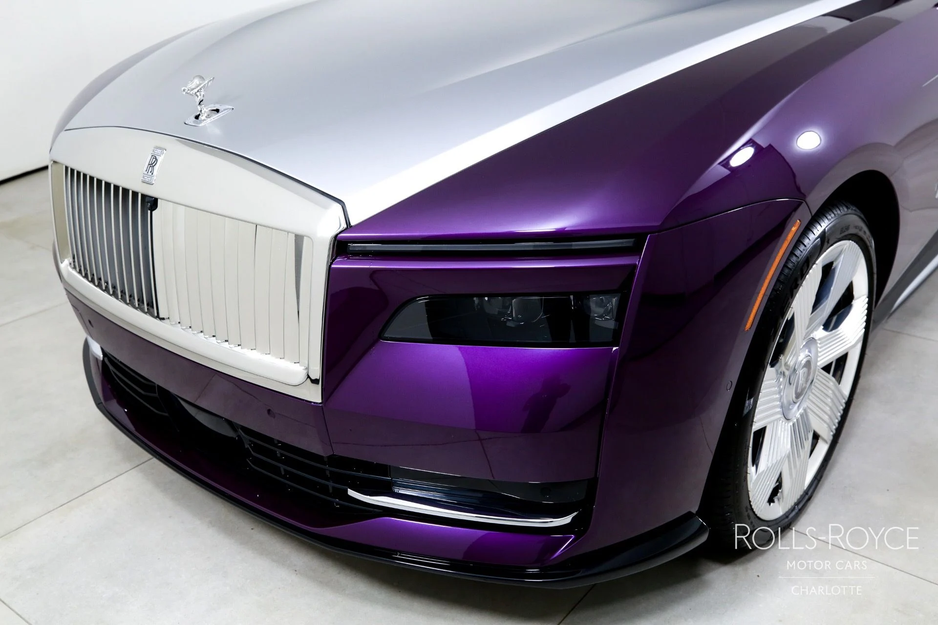 mph036_3714755929_Used_2024_Rolls_Royce_Spectre_1754591081_37bb715616