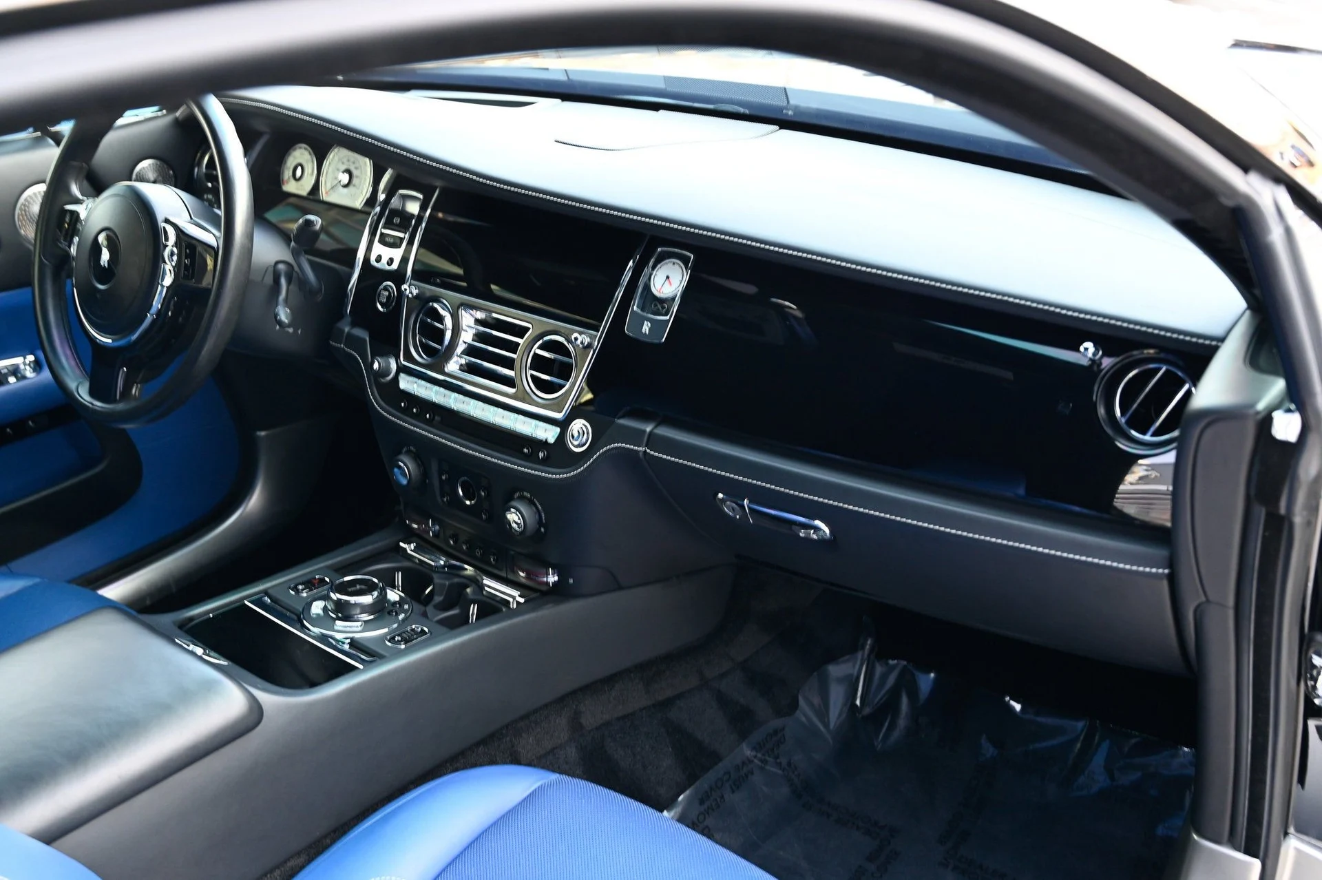 mph036_3733733919_553e572eeb324fc59e943cac3b3c87b2_9ef876b438