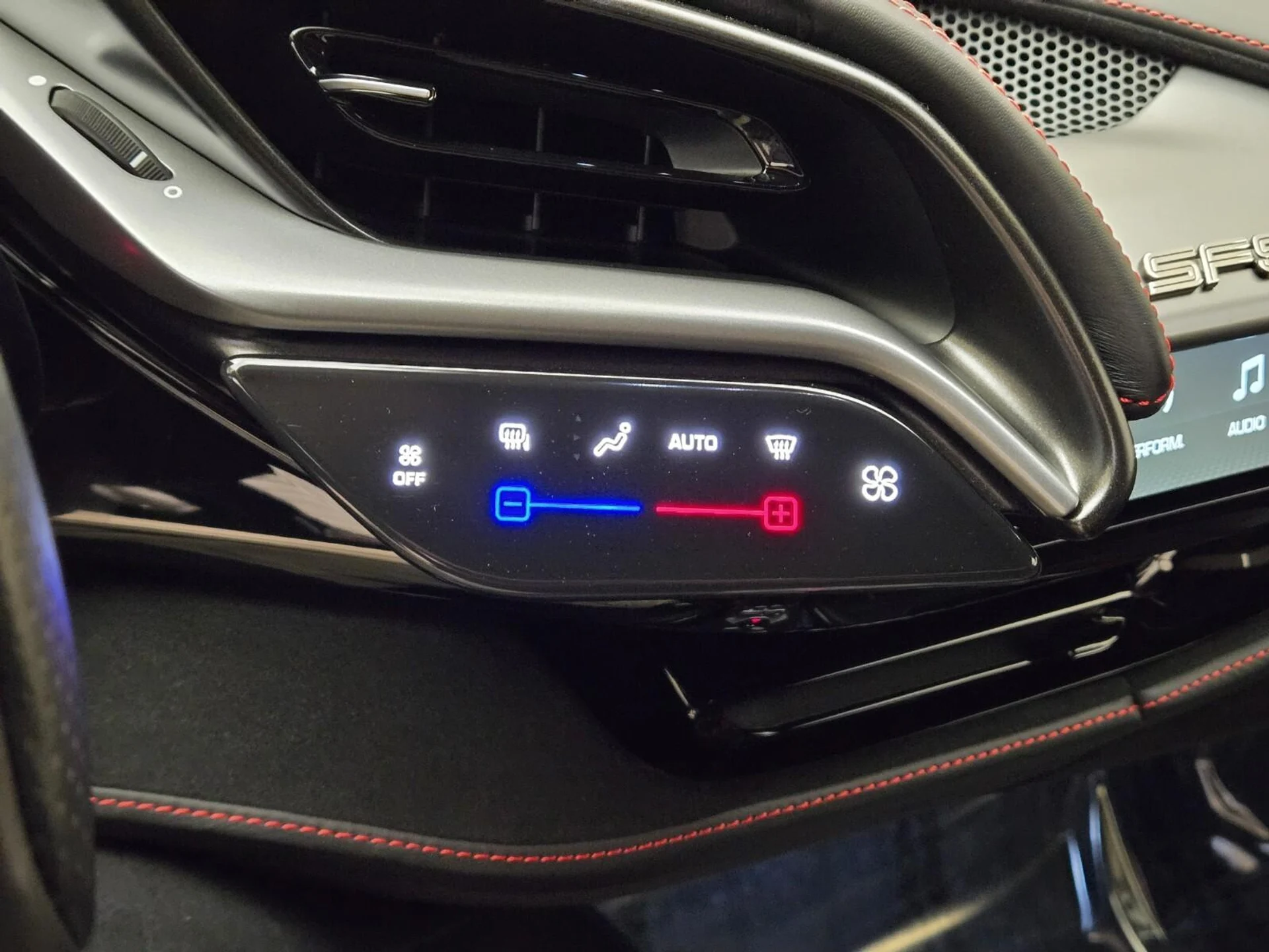 mph036_3739298494_Used_2021_Ferrari_SF_90_Stradale_1762500932_7bc872d276