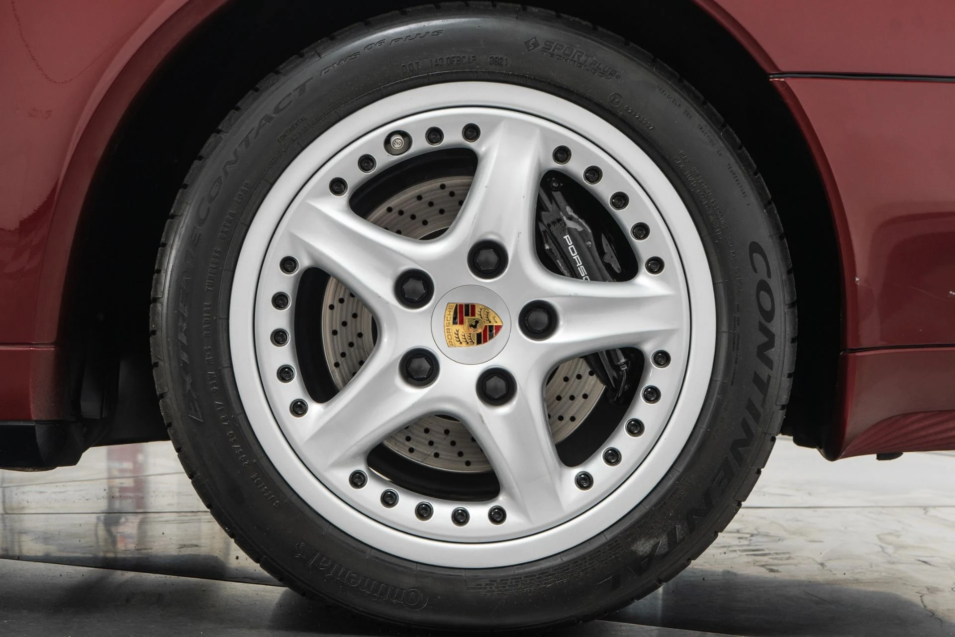 mph036_3744930244_Used_1997_Porsche_911_Carrera_Targa_1752612913_9165c6e189