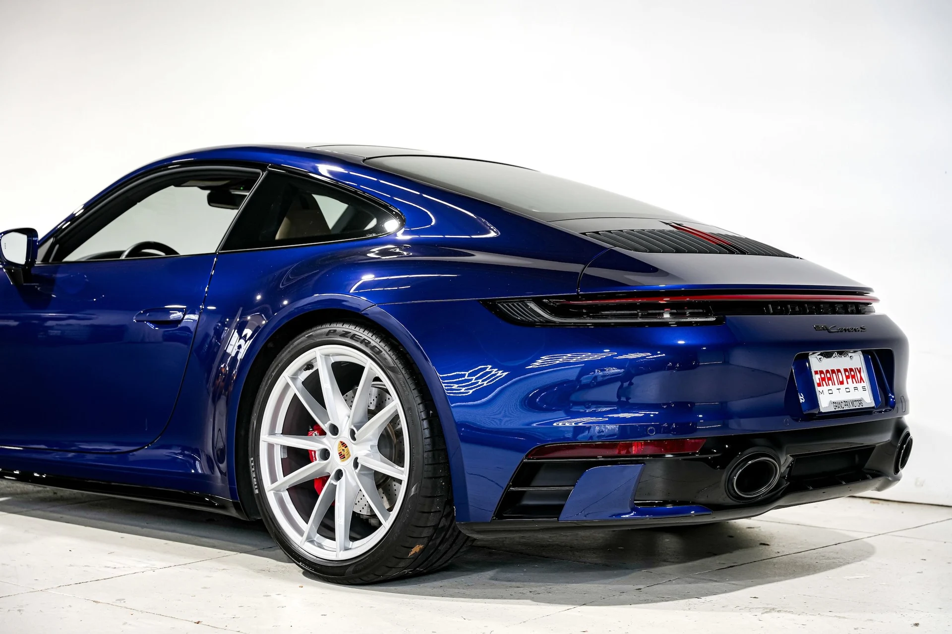 mph036_3747312406_27760e22e723f64ef76ebe74c536f328x_bf423d2976