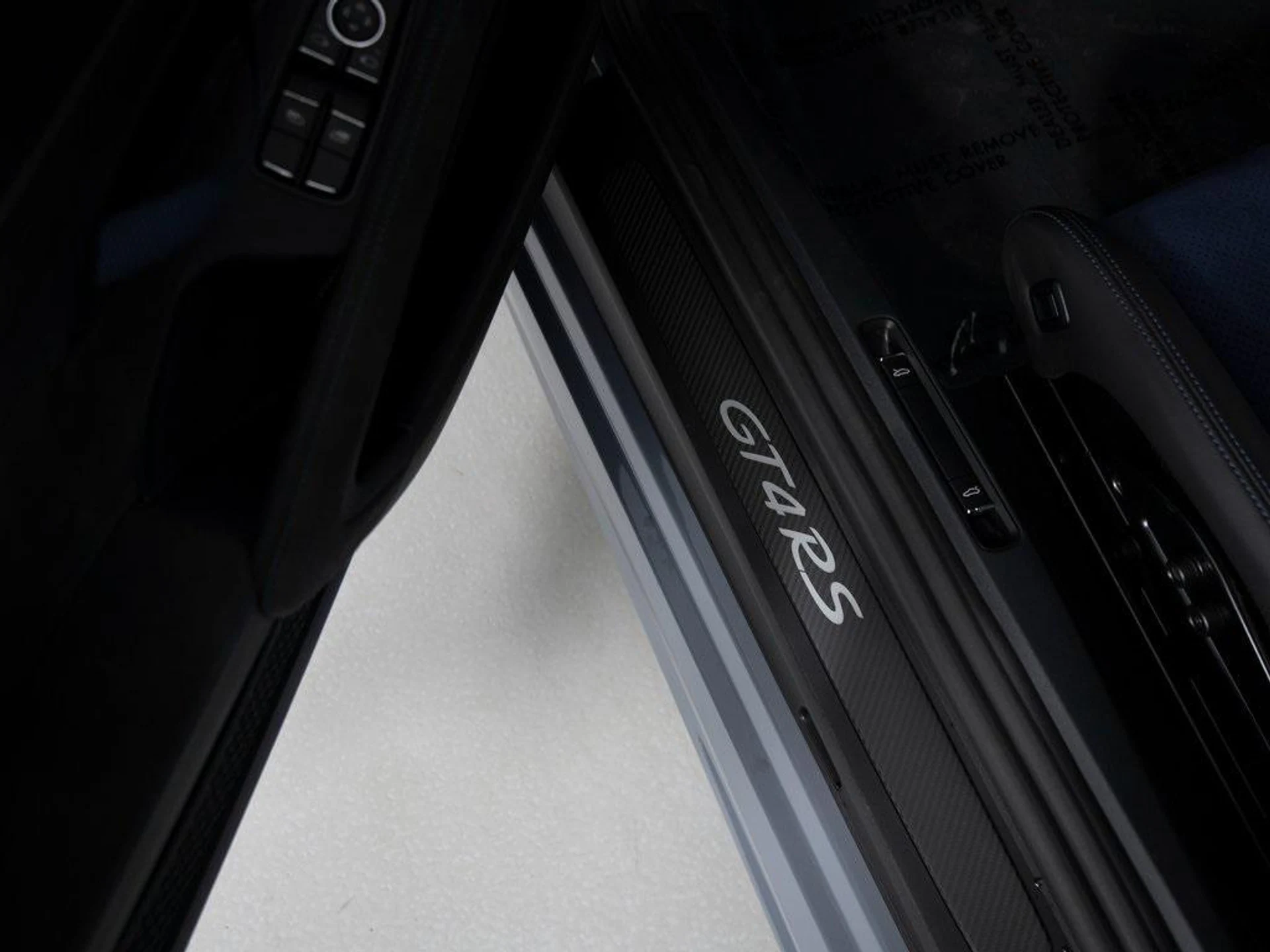 mph036_3747997808_xee_Gx_Ade_Ay_OI_6nc5_Pm0_ABAA_4_Ps_658148d550