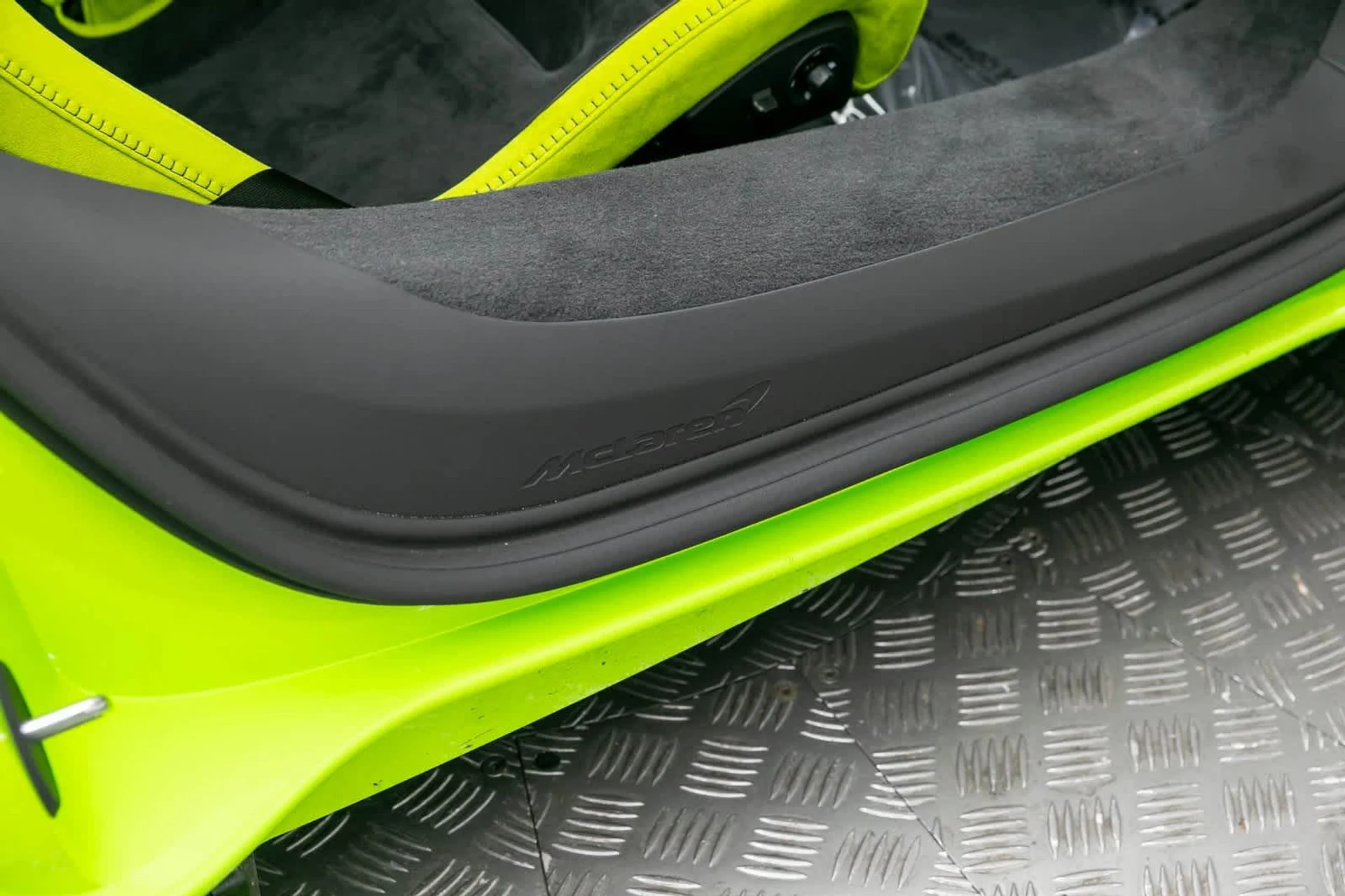 mph036_3754015140_37_1a43619795