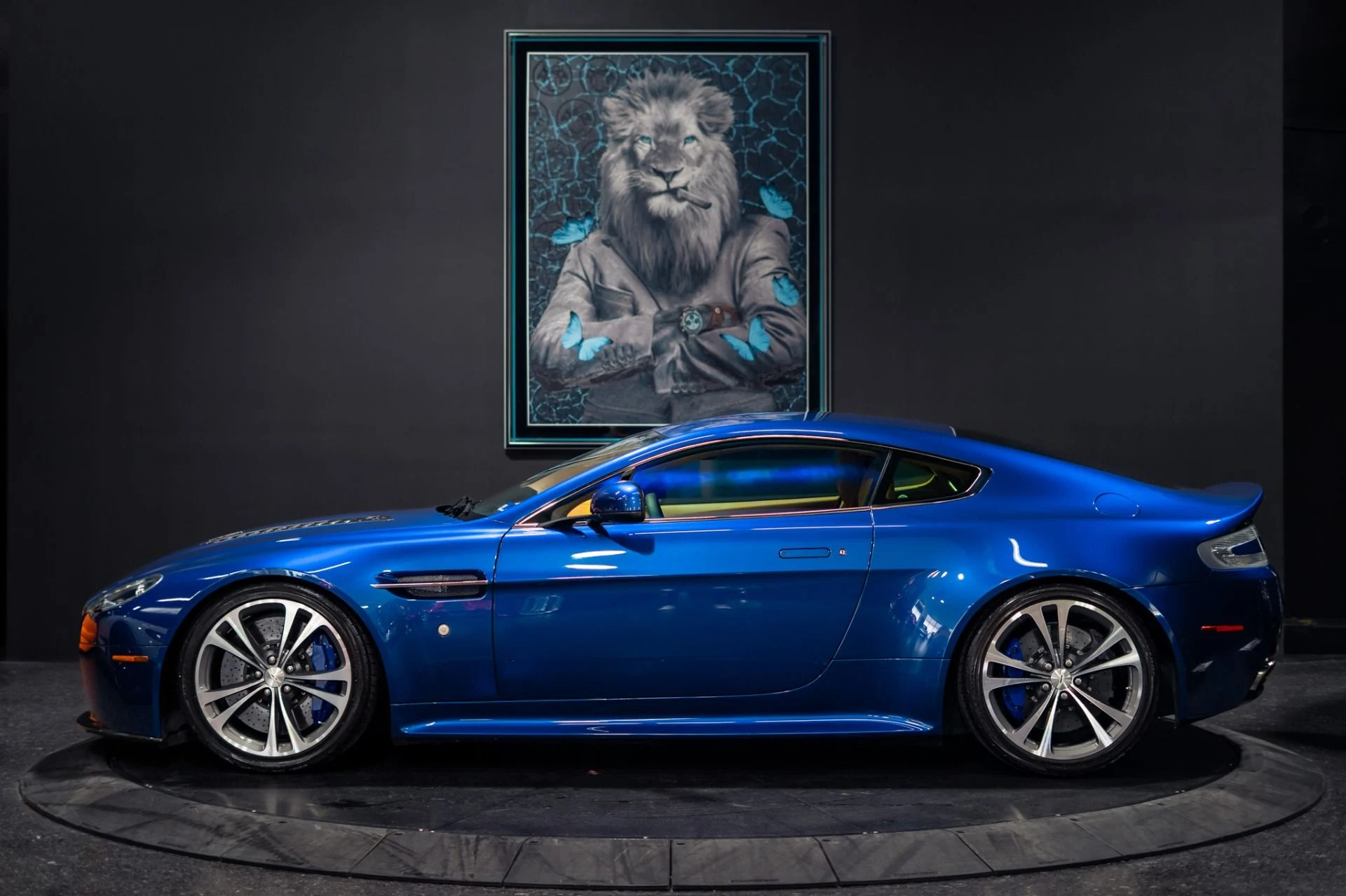 mph036_3760679765_Used_2011_Aston_Martin_V12_Vantage_Manual_Transmission_Aviemore_Blue_1785170153_ae09c05a3e