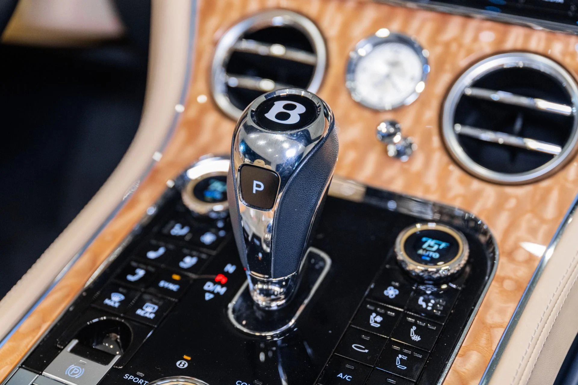 mph036_3807940643_Used_2023_Bentley_Continental_GTC_V8_1772126417_9567164360