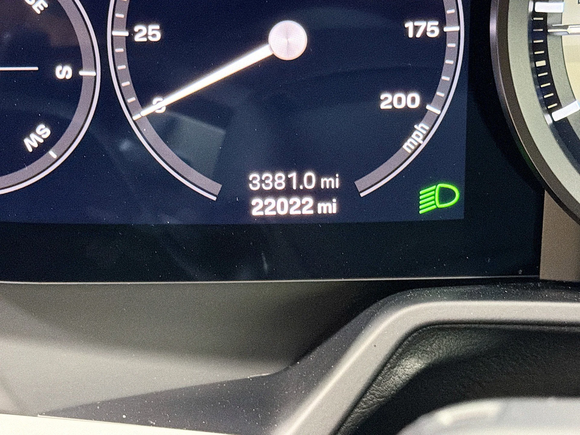 mph036_3847428044_1fa0db45062c7583da8be75990ab4ce0_24cbb3273c