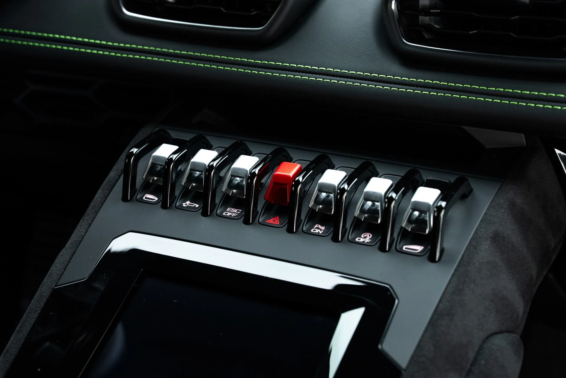 mph036_3858361384_Used_2023_Lamborghini_Huracan_Tecnica_1775770975_71774bb6b1