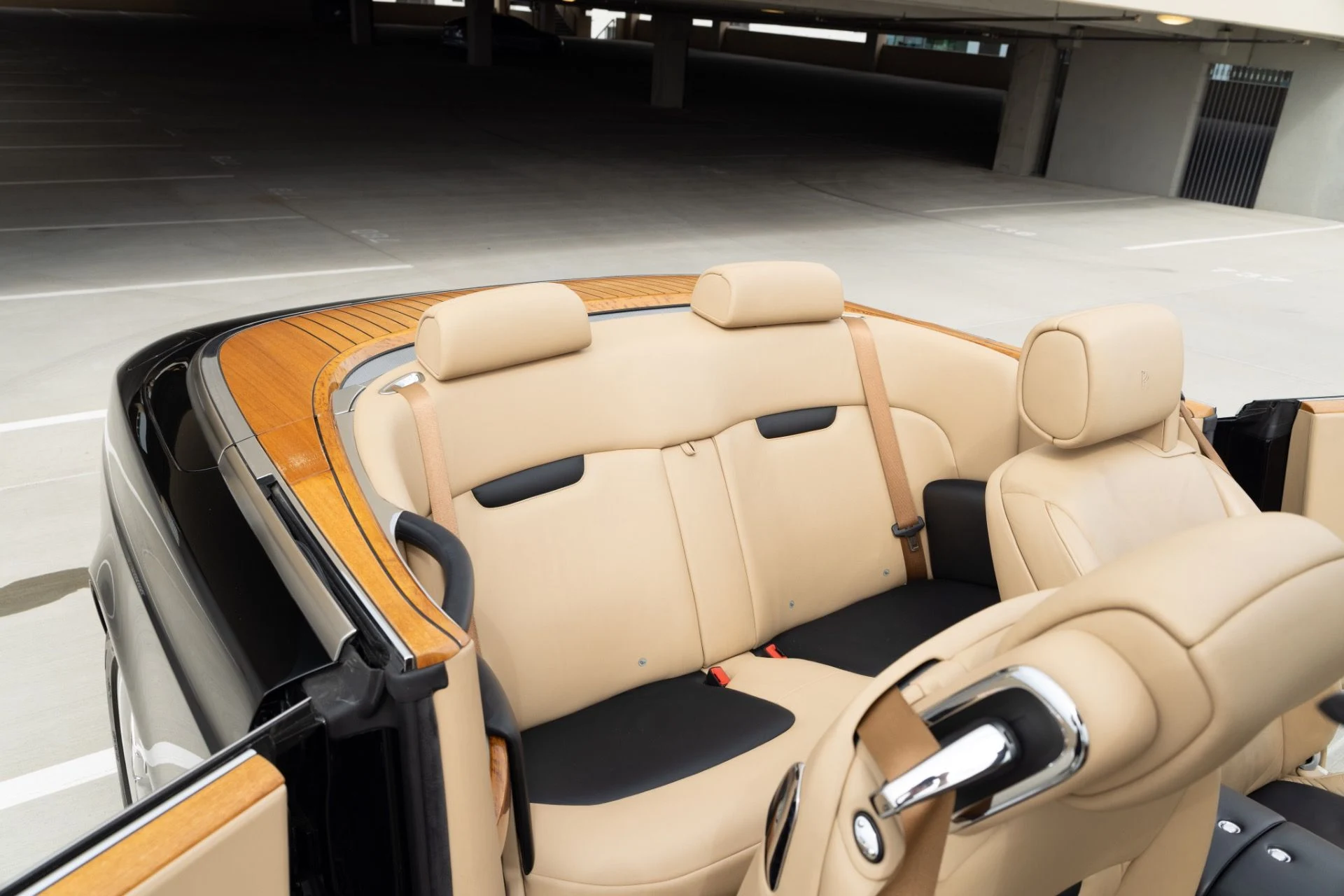 mph036_386244014_Used_2009_Rolls_Royce_Phantom_Drophead_Coupe_1775064173_f7ba75bbdd