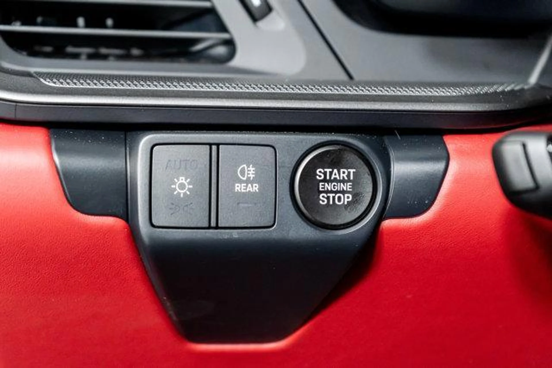 mph036_386426691_Wo8e_Q5_Hj_VR_8k02_B3_Wz5x_Eozi_tg_5ce8ea4a46