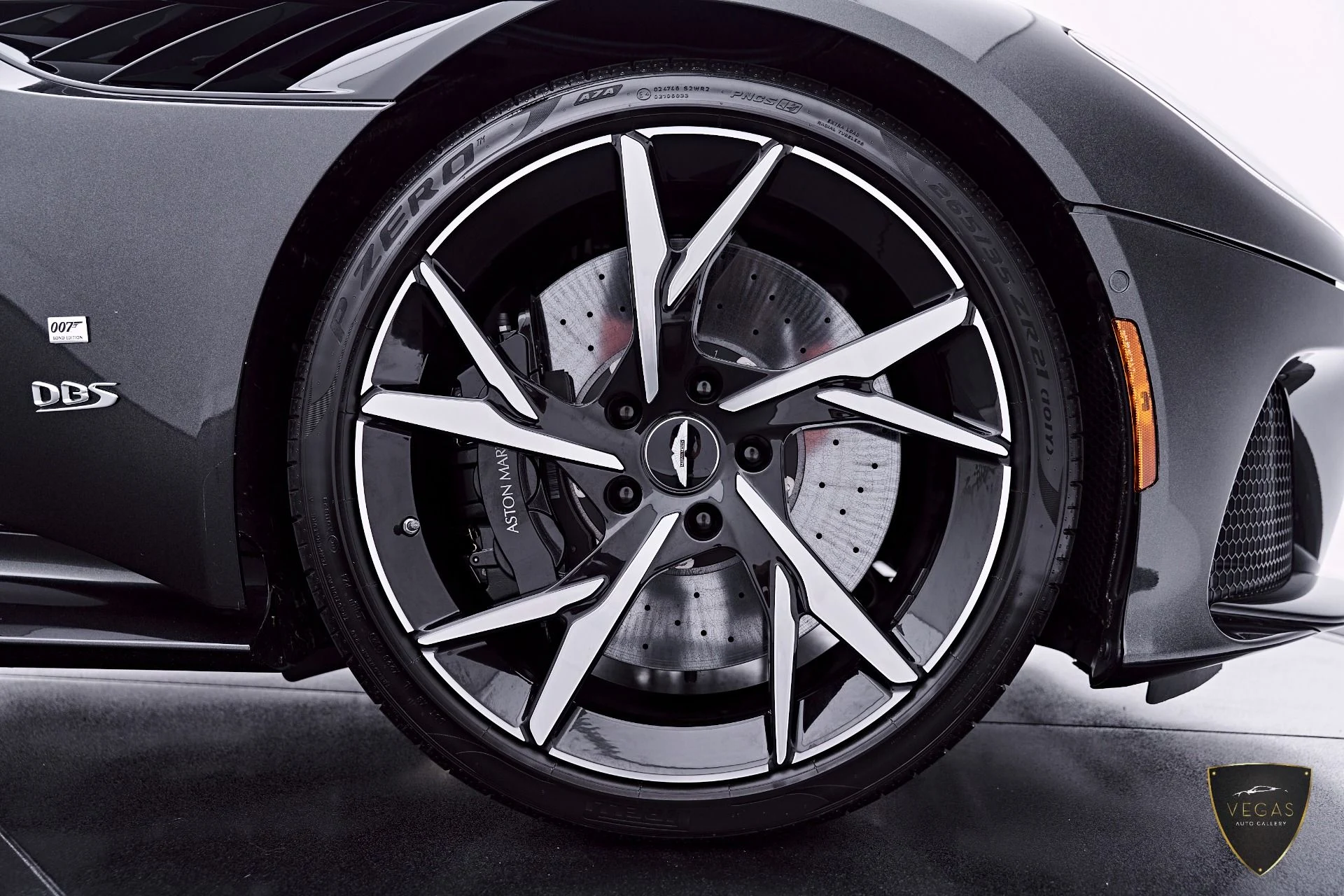 mph036_3869330538_Used_2021_Aston_Martin_DBS_Superleggera_1785181528_65ceb81f13
